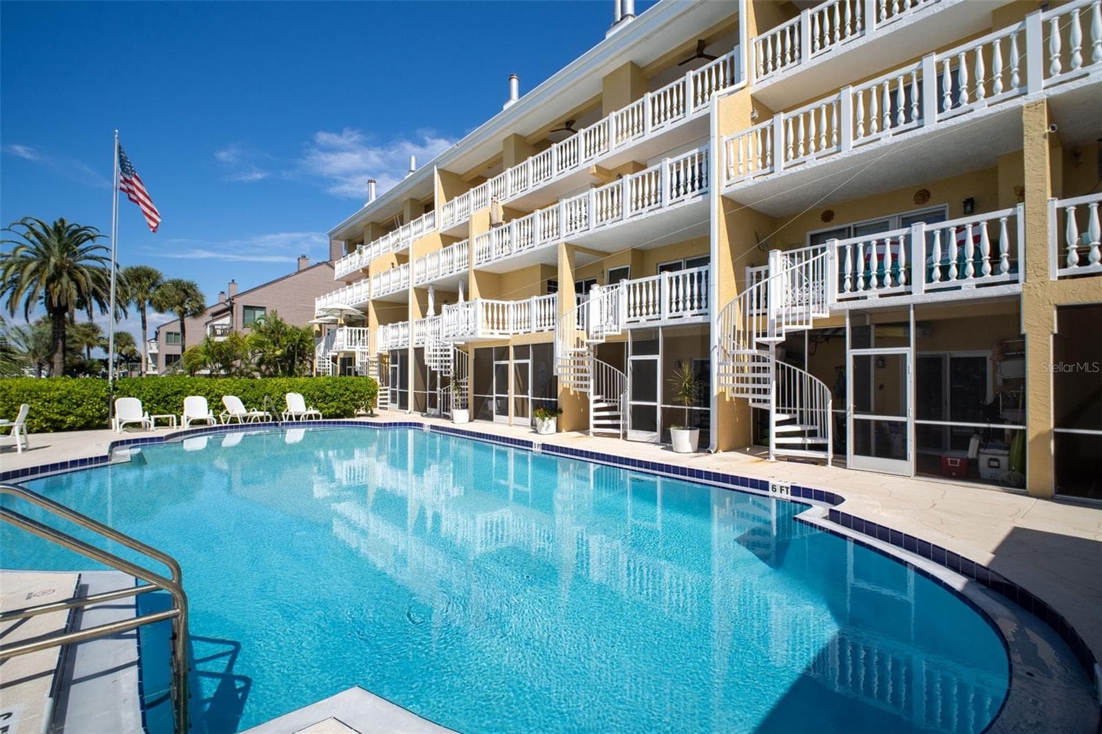 544 Pinellas Bayway S F8 photo 07