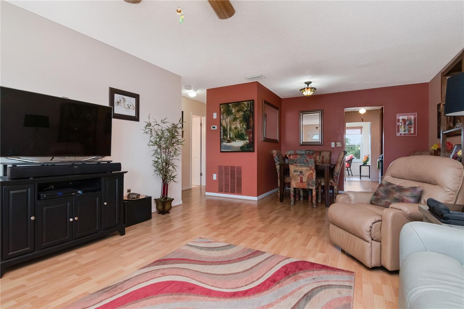 5935 30 Avenue S 206 photo 06