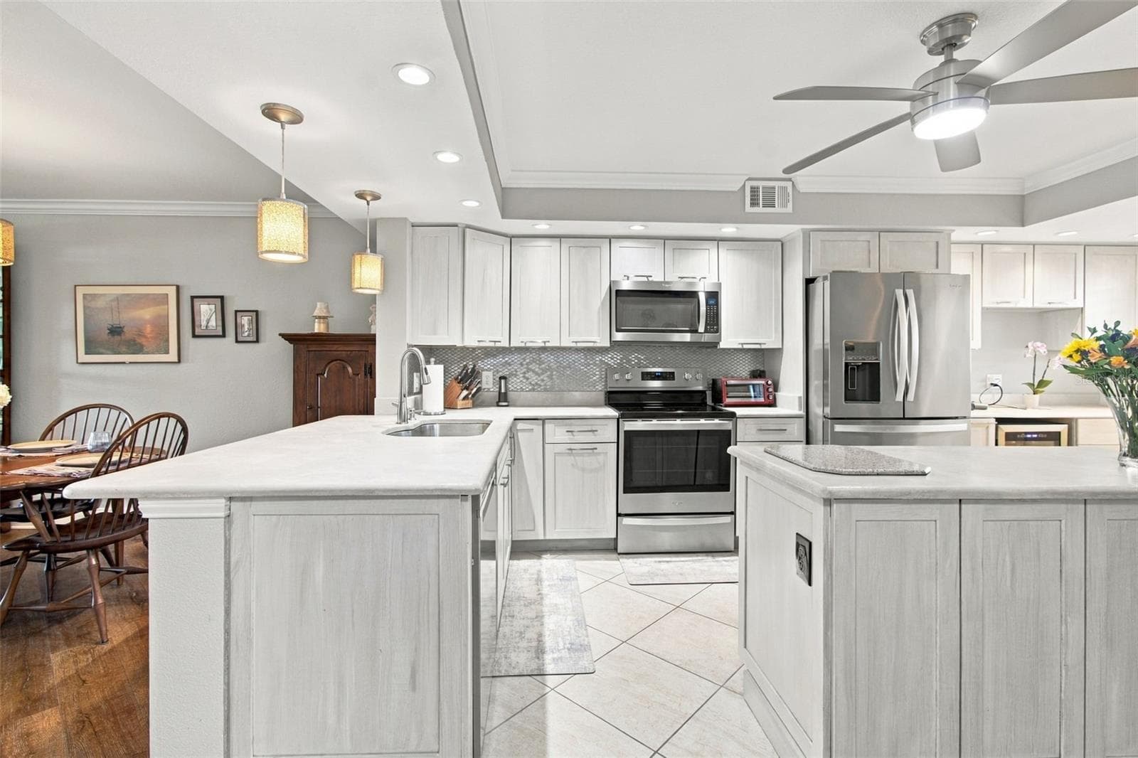 106 1st Street E 116 photo 06