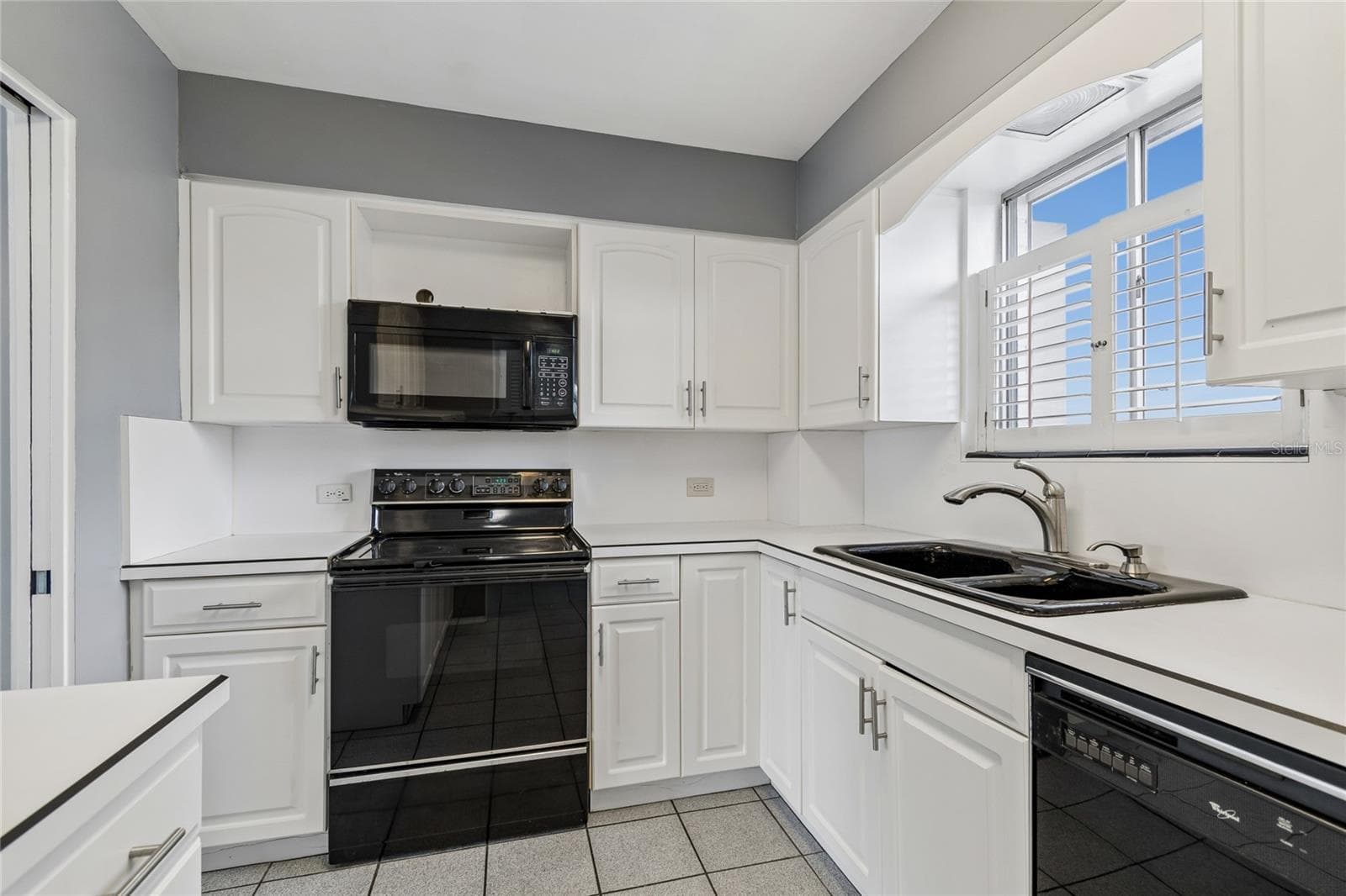 1365 N Snell Isle Boulevard NE 2E photo 06