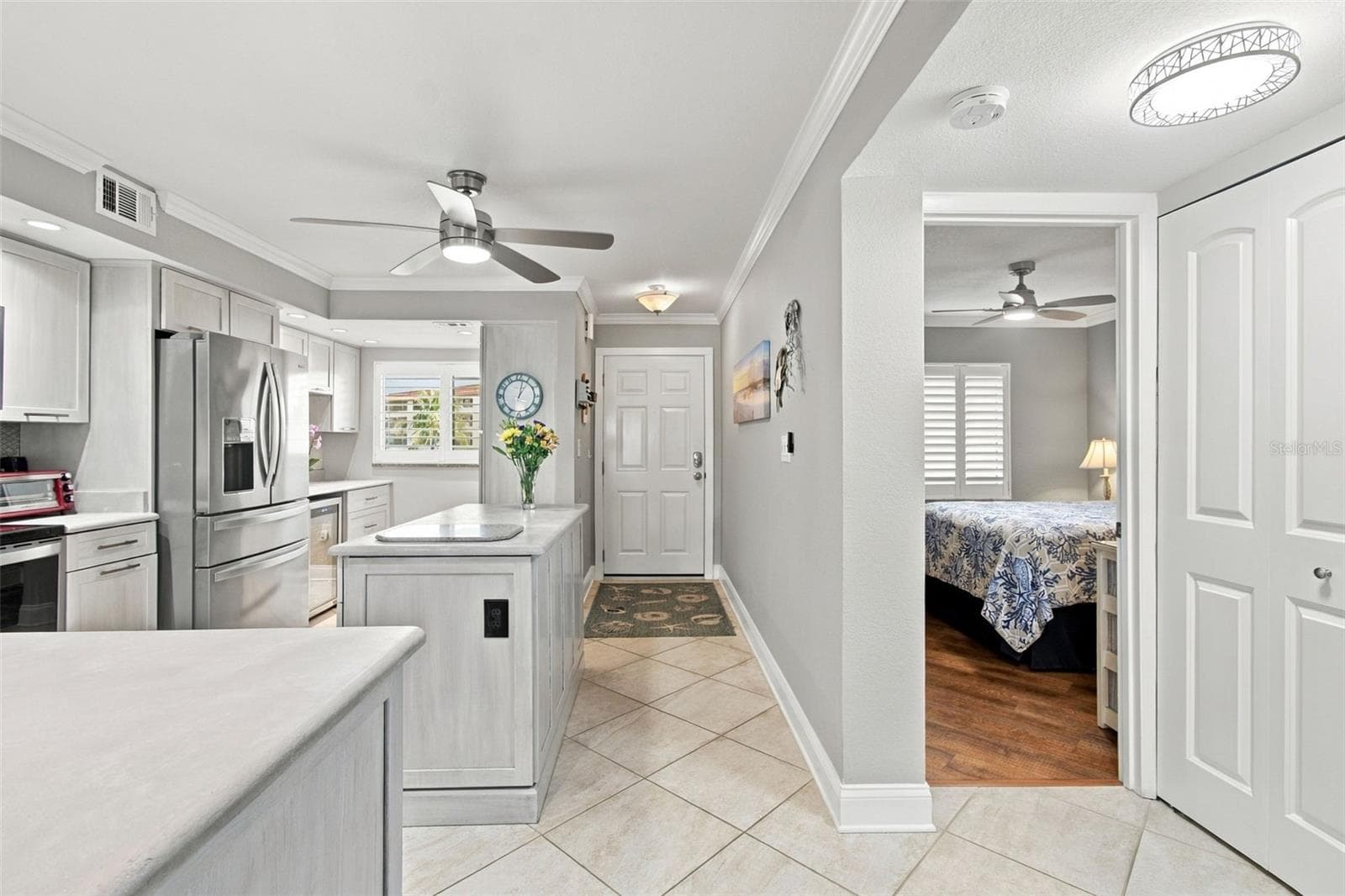 106 1st Street E 116 photo 04