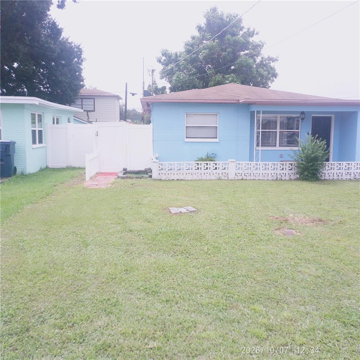3410 W Cordelia Street photo 04