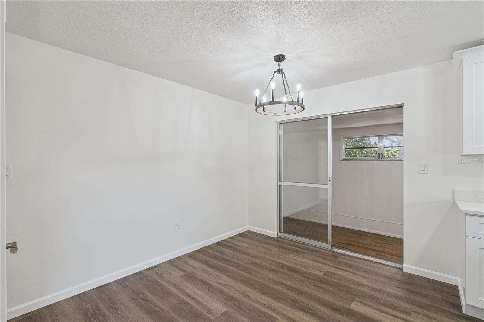 1310 Lee Court photo 07