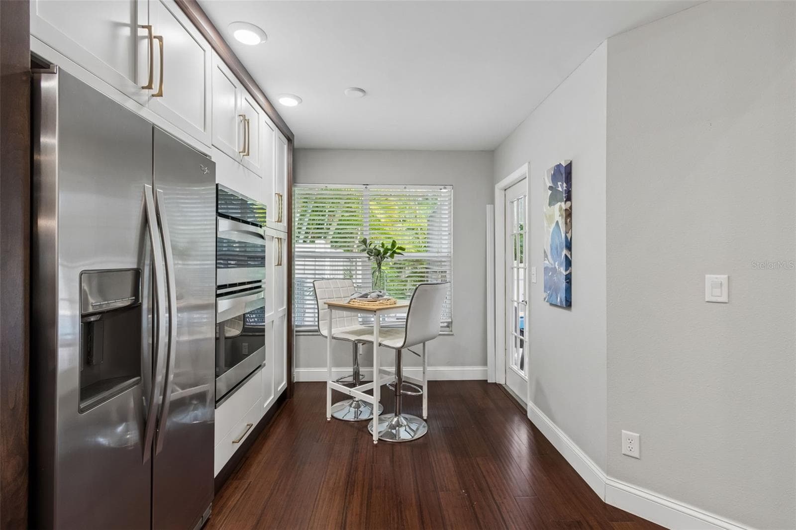 460 Date Palm Court NE photo 07