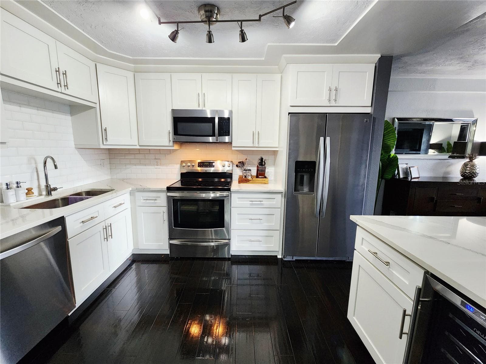 4651 1st Street NE 306 photo 03
