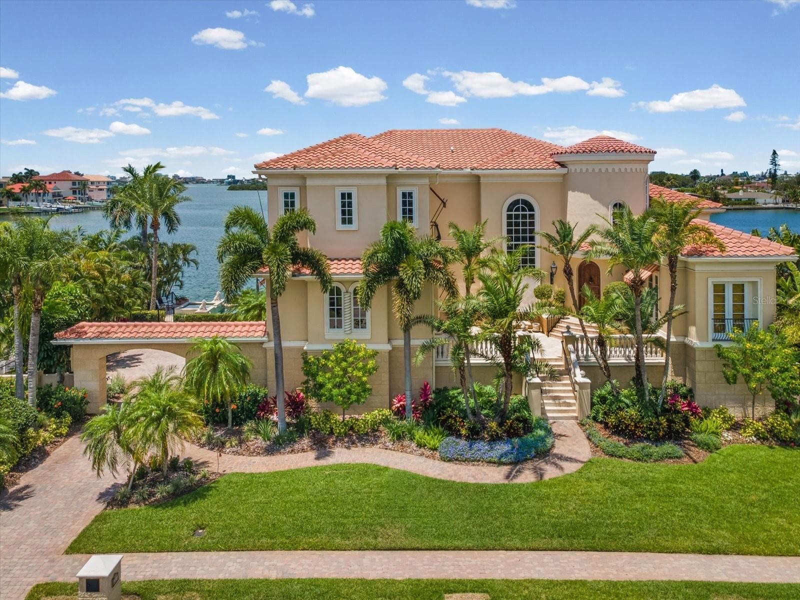 6224 Pasadena Point Boulevard photo 03
