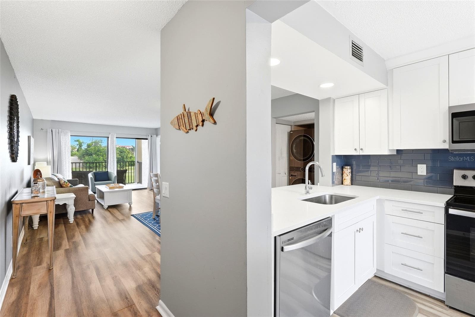 6105 Palma Del Mar Boulevard S 219 photo 04