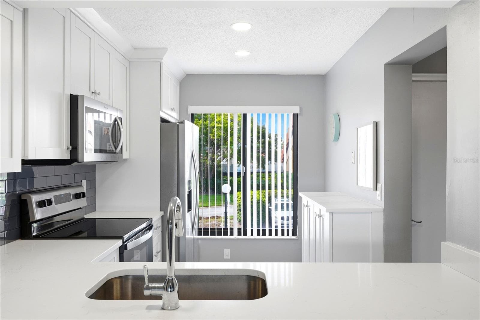 6105 Palma Del Mar Boulevard S 219 photo 05