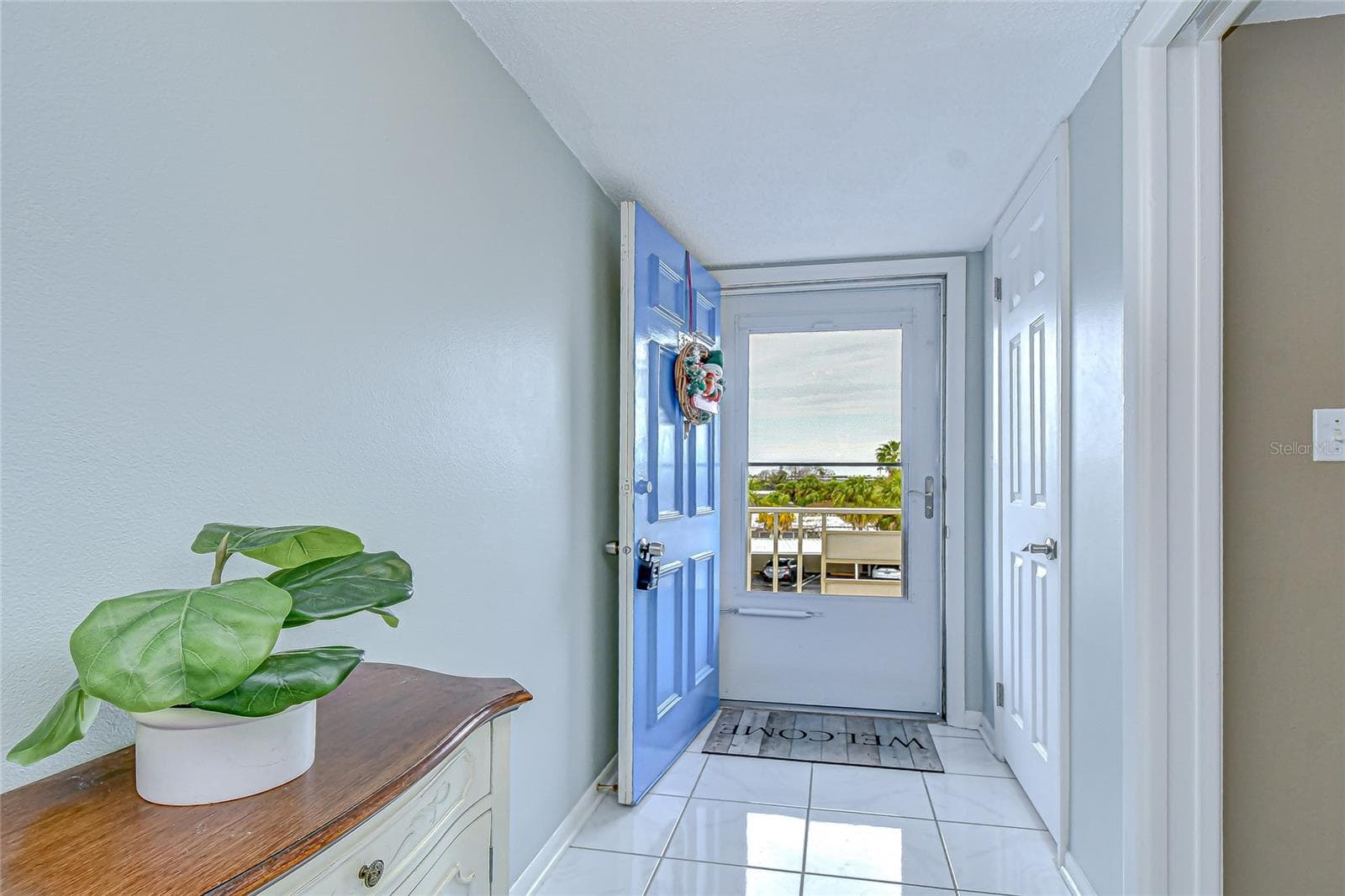 5575 Gulf Boulevard 323 photo 04