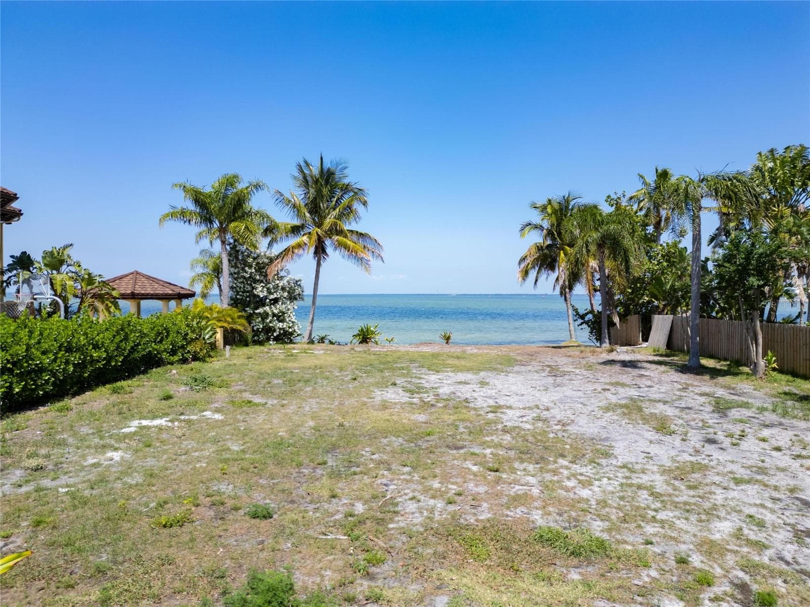 1013 Symphony Isles Boulevard photo 05