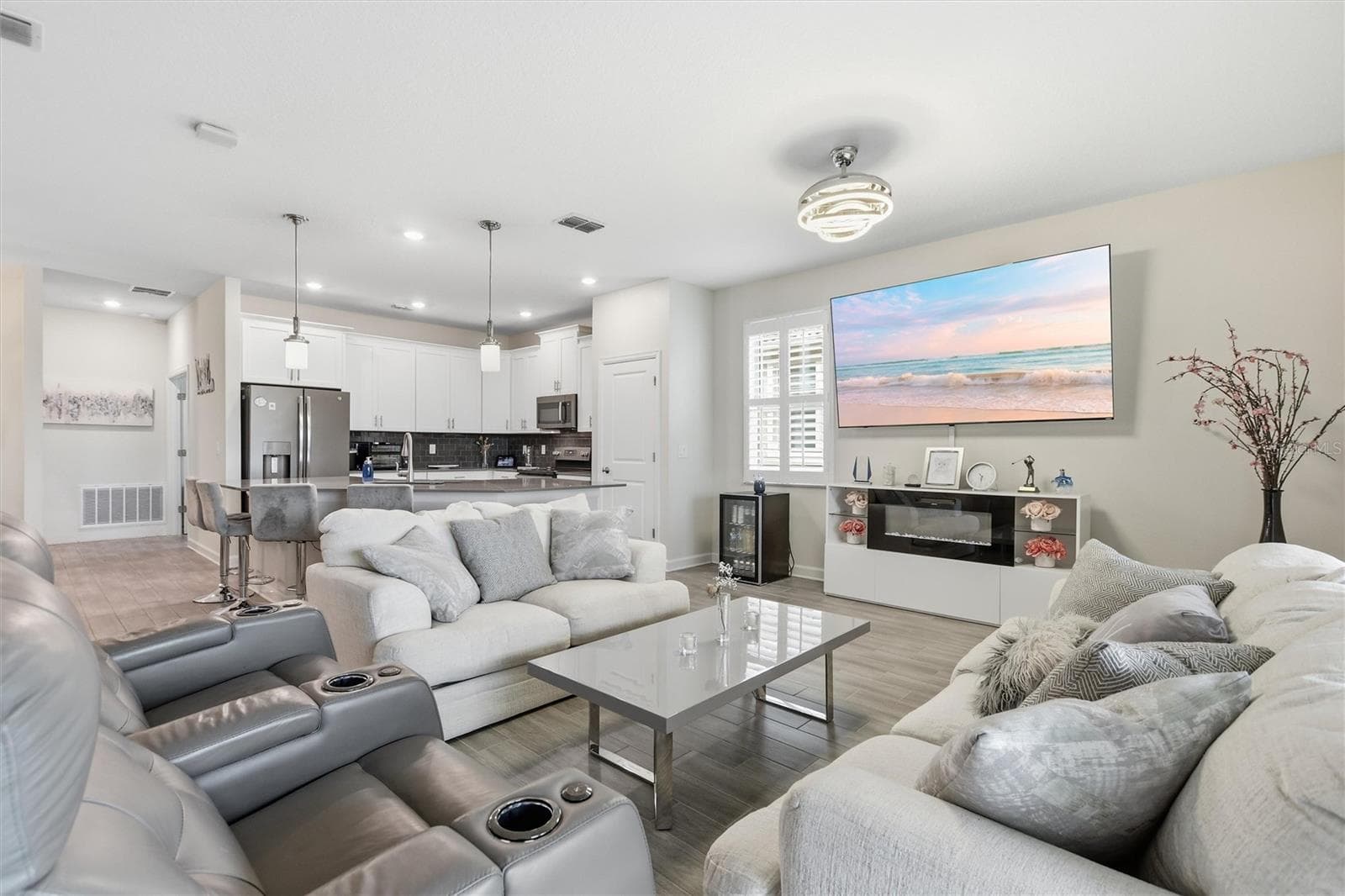 1077 Downswing Pl photo 05