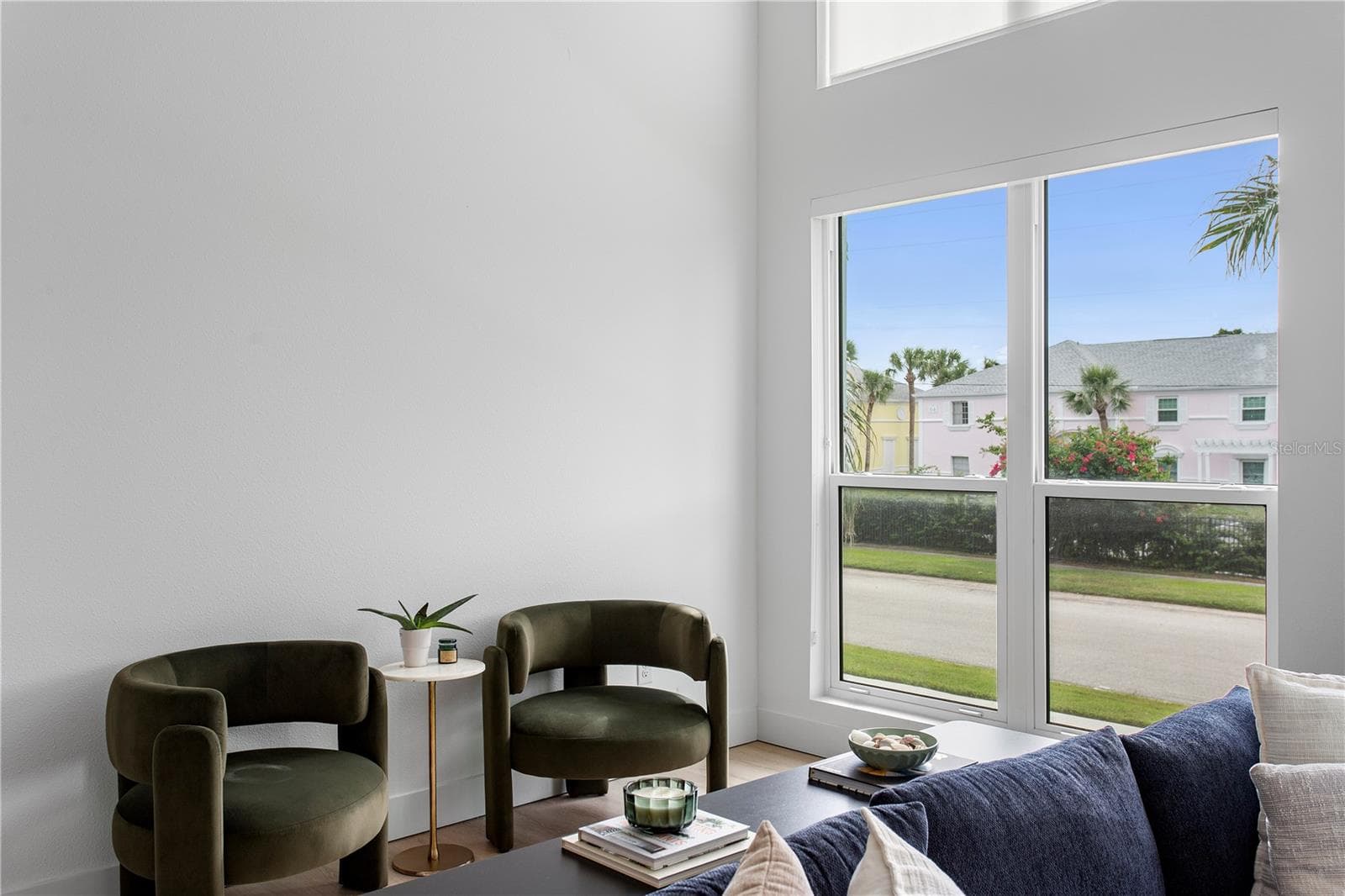 3870 Pompano Drive SE photo 06