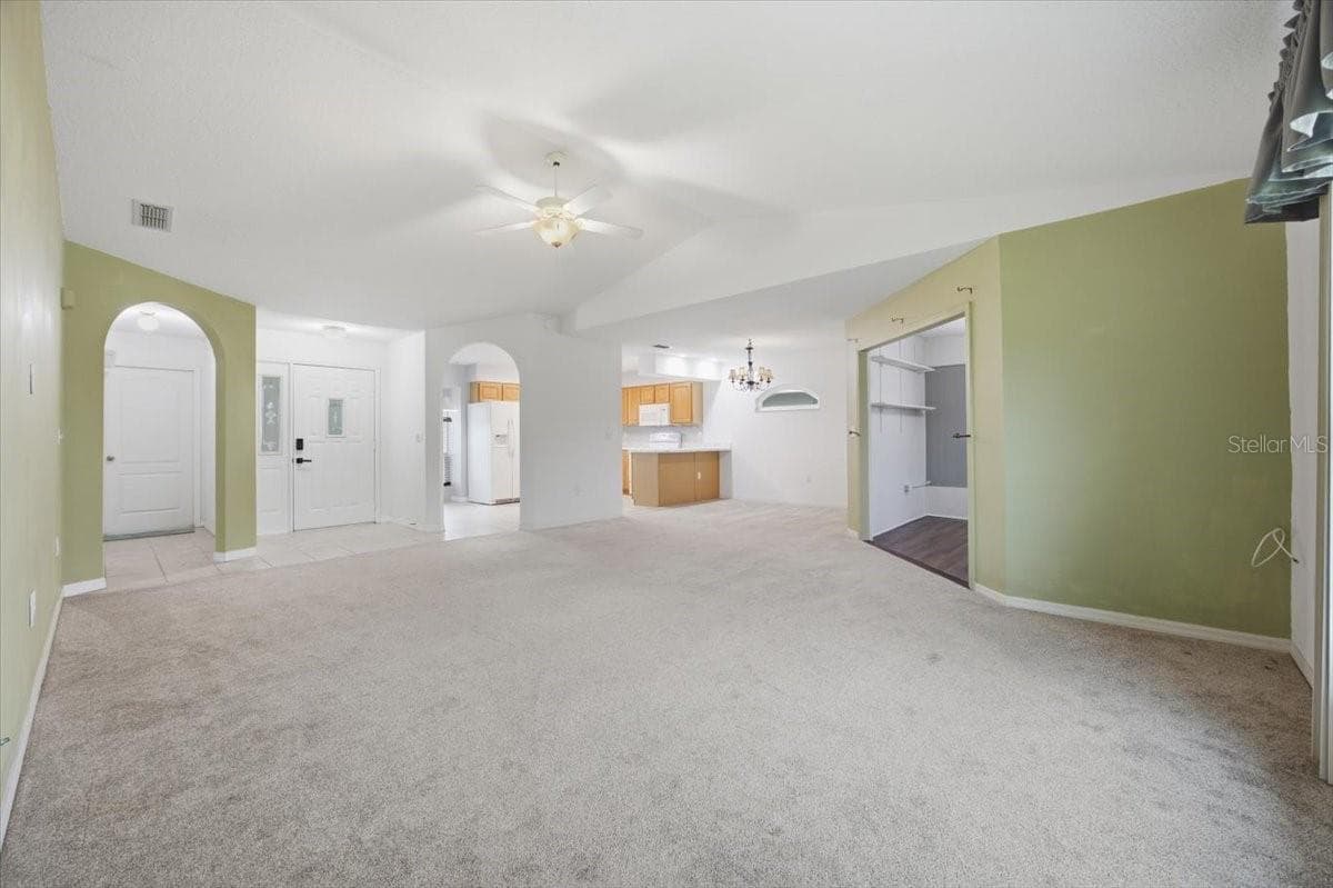 686 Paradise Point photo 05