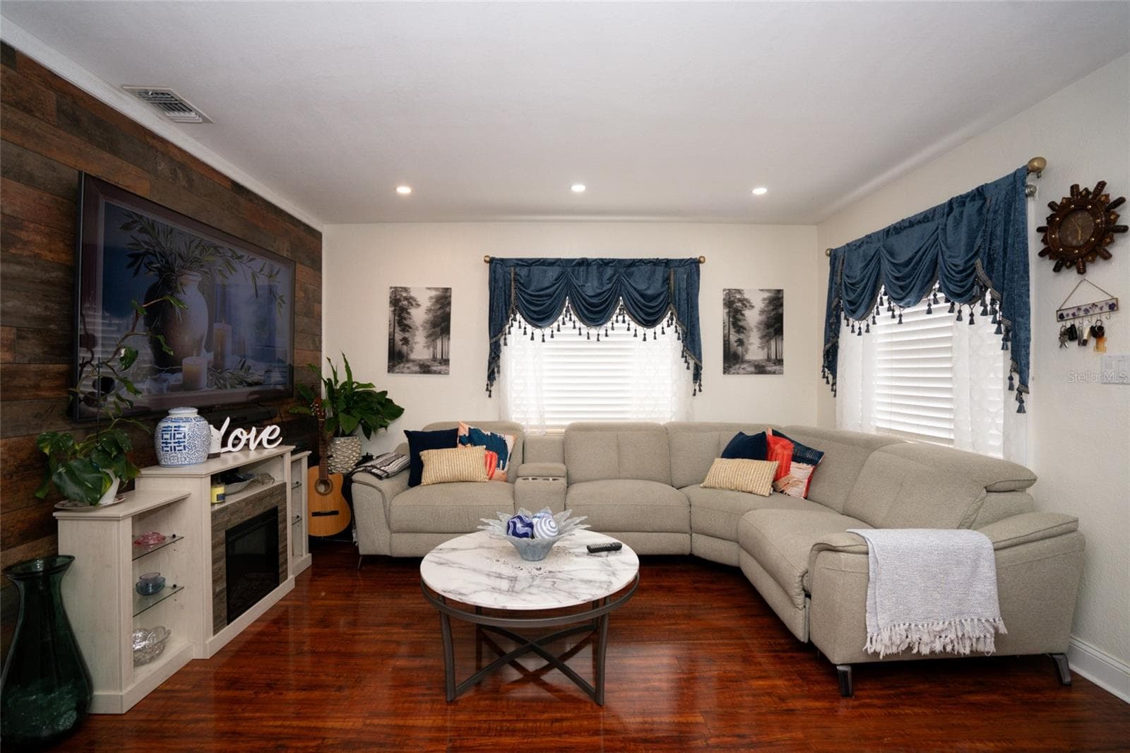 3305 W Aileen Street photo 07