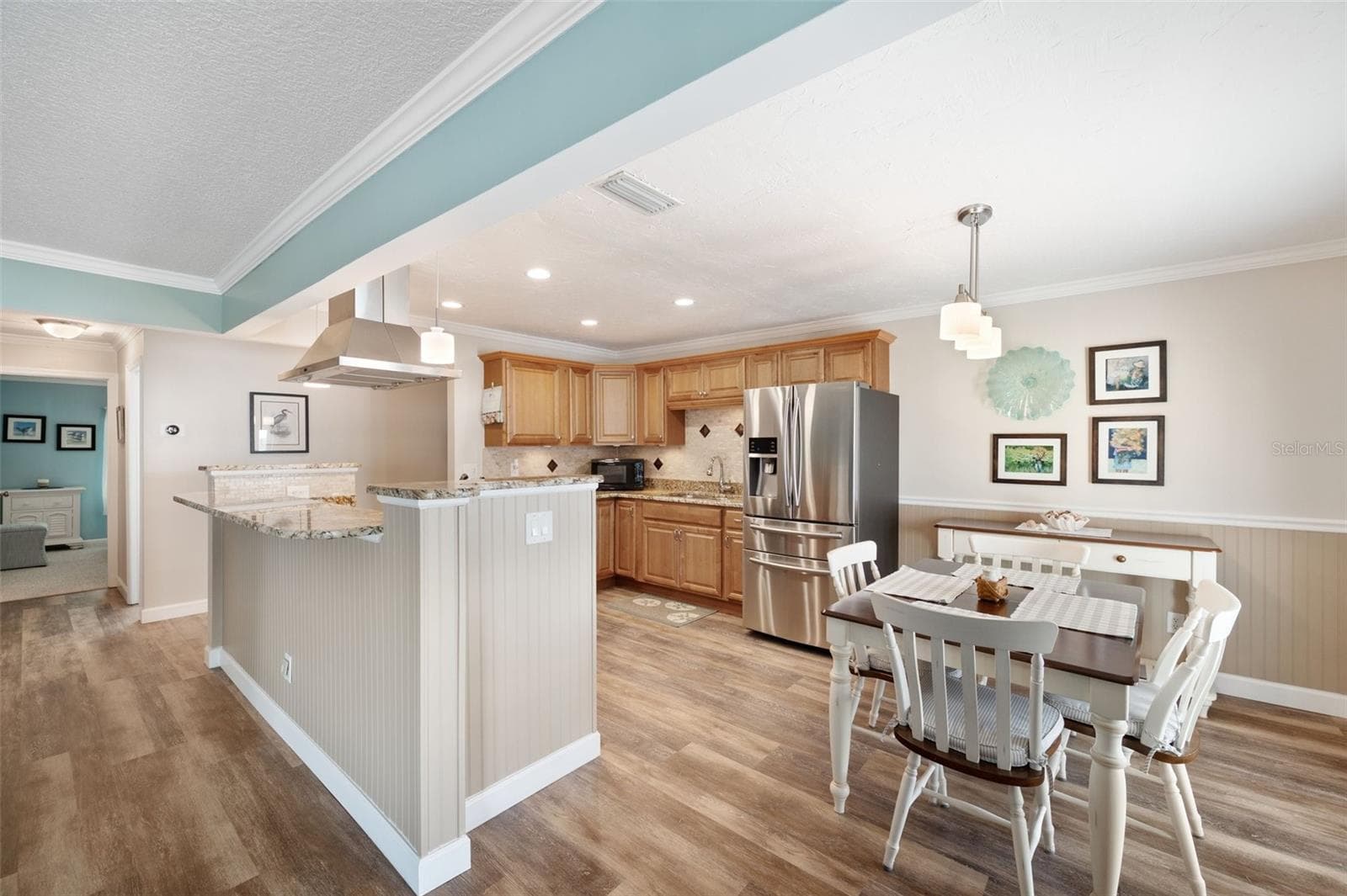 5257 Beach Drive SE D photo 03