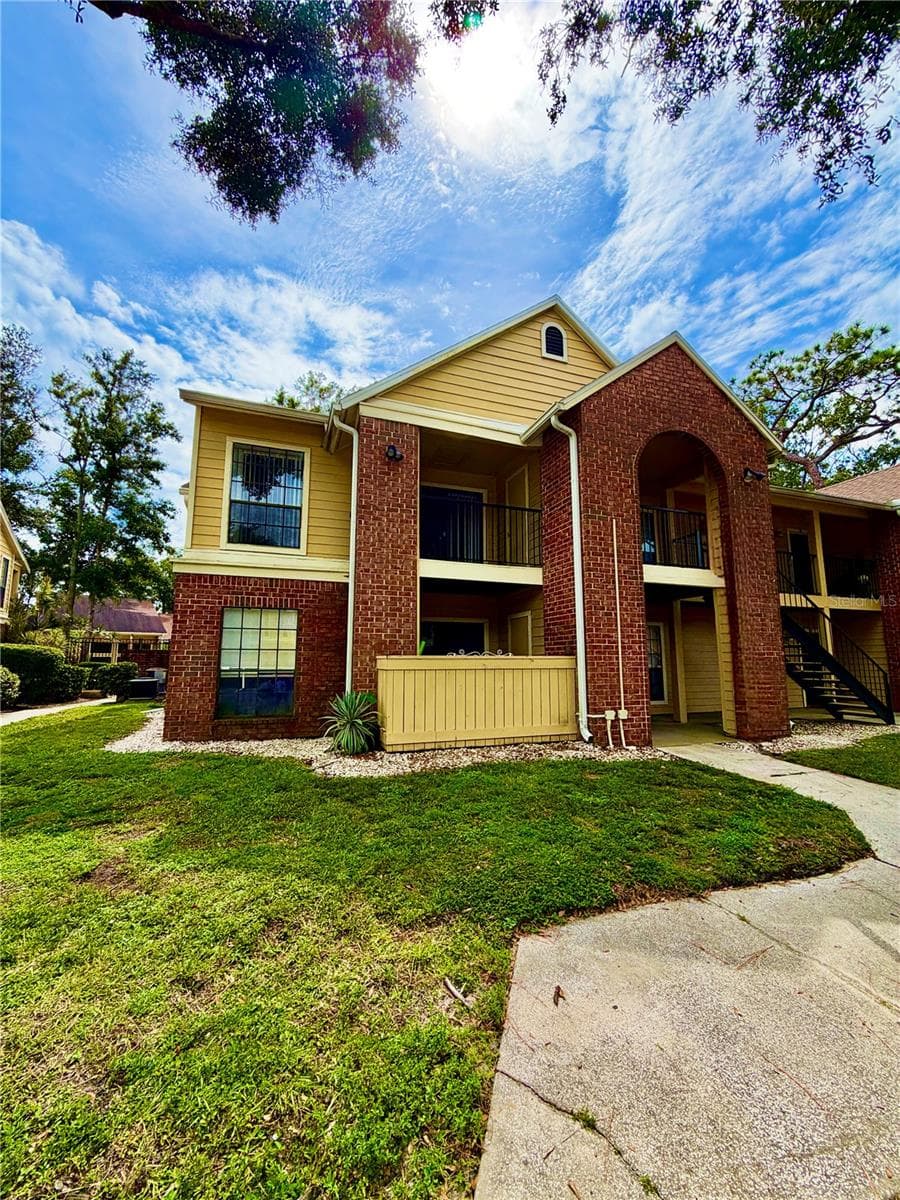 8643 Mallard Reserve Drive 202 photo 02