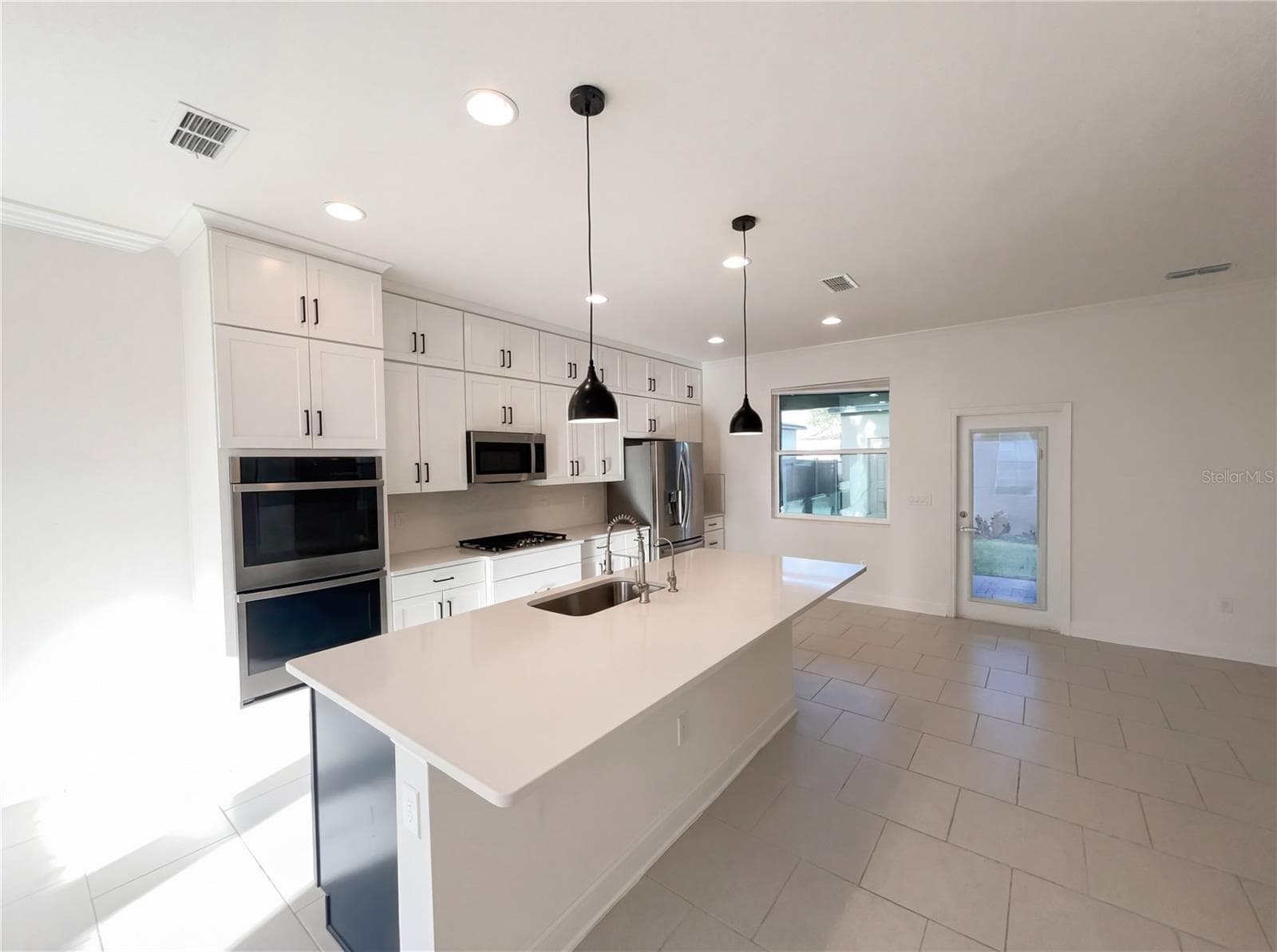 13837 Lanyard Way photo 02