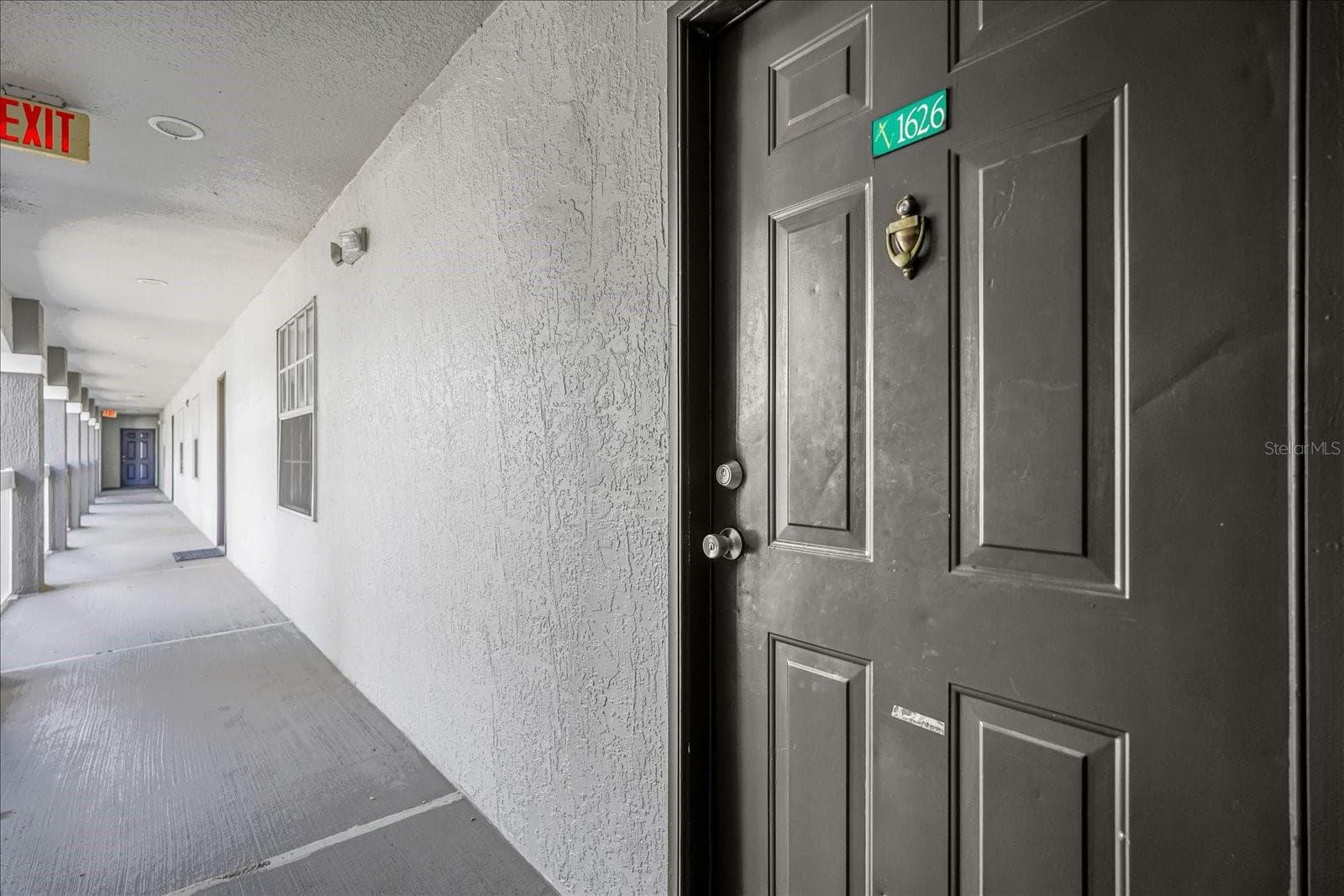 13803 Fairway Island Drive 1626 photo 02