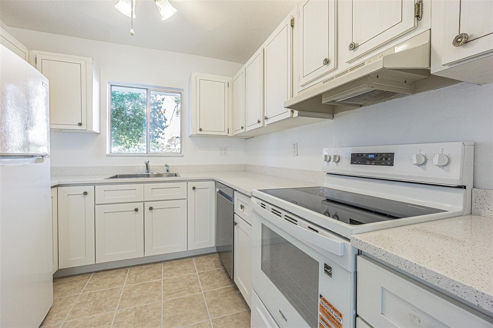 4595 Chancellor Street NE 109 photo 07