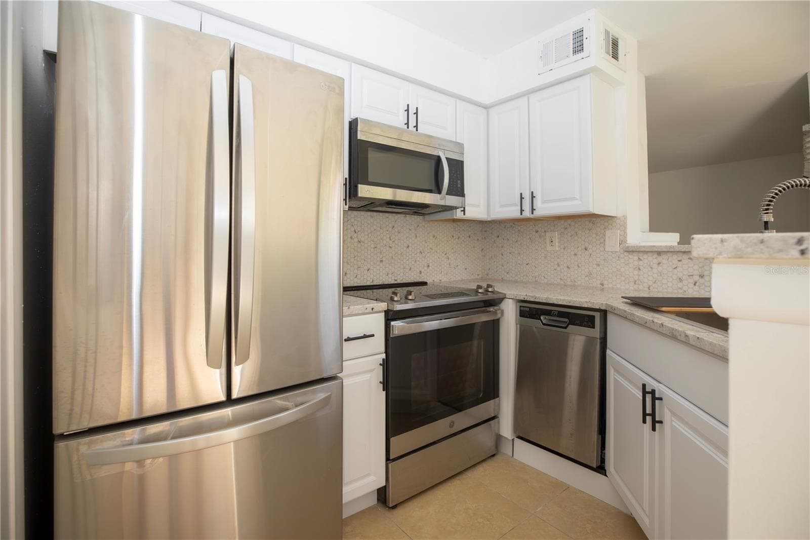 8711 Fancy Finch Drive 101 photo 06