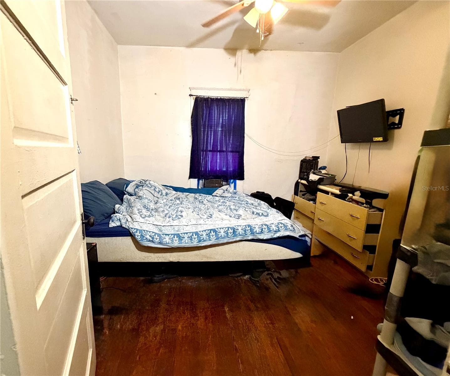 209 Avenue C NE photo 06