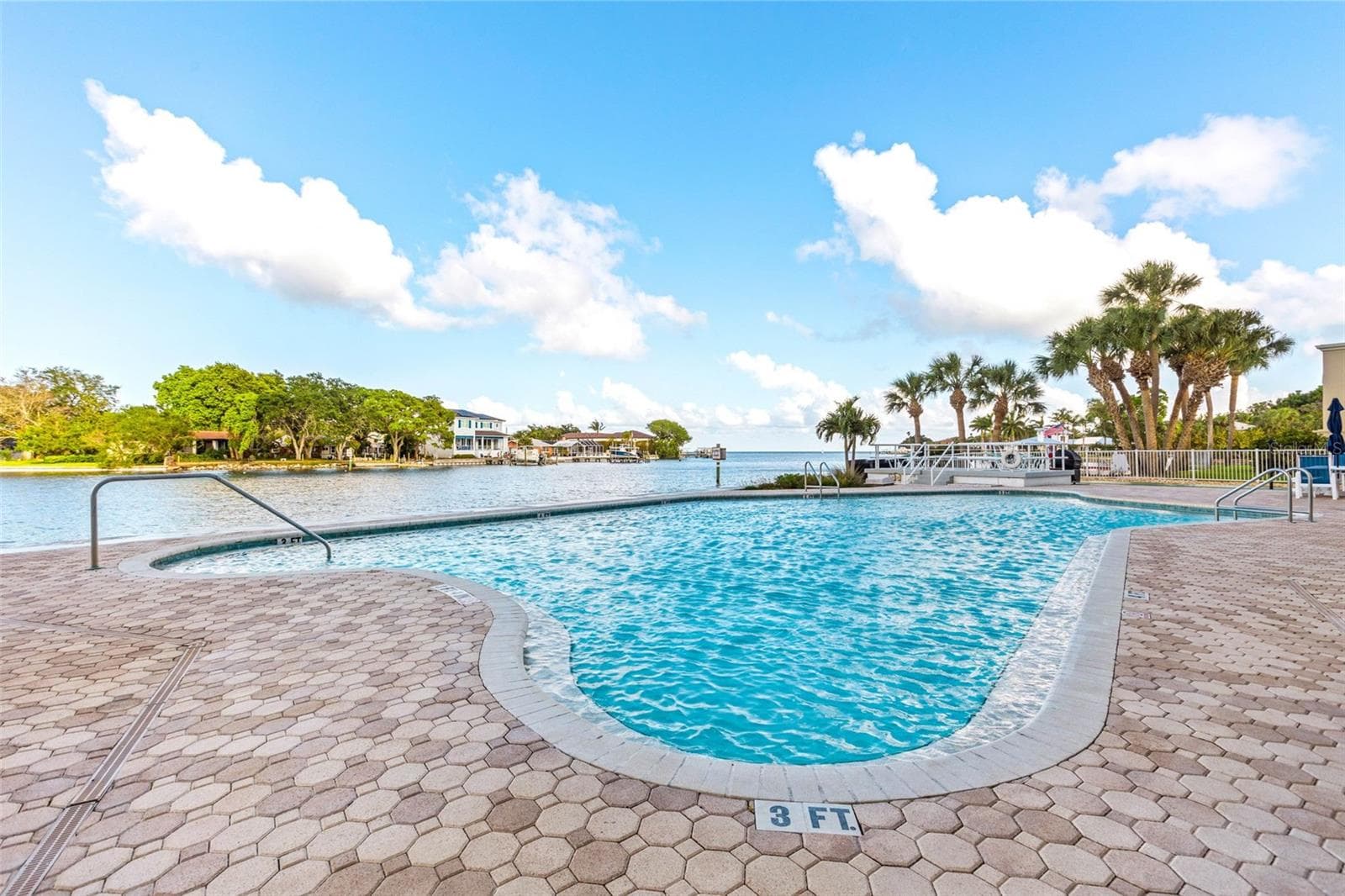 1365 Snell Isle Boulevard NE 8D photo 04