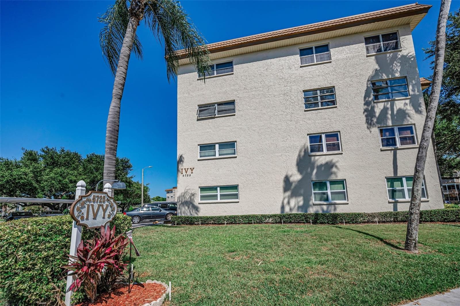 5725 80th Street N 315