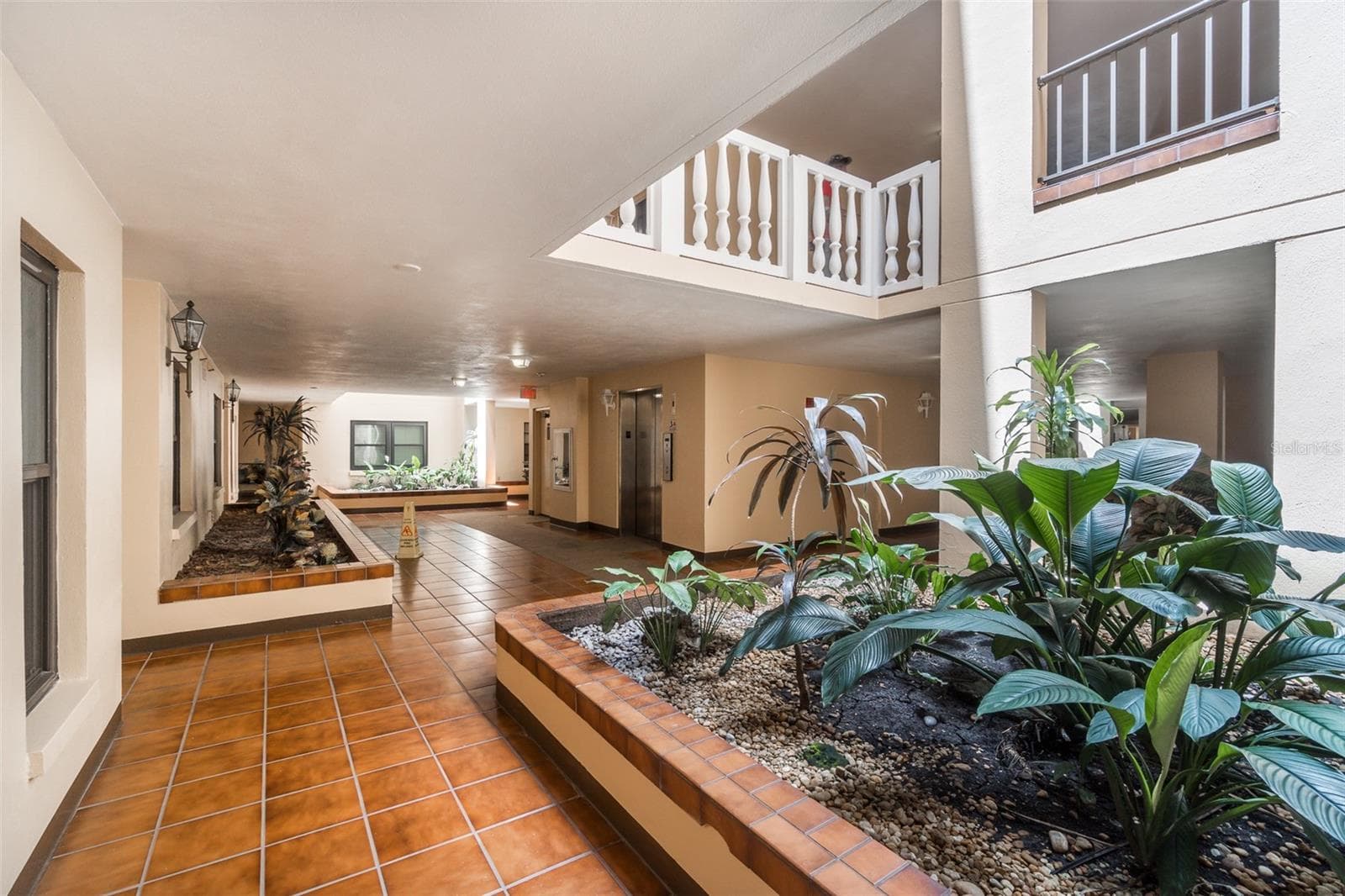 6500 Sunset Way 120 photo 04