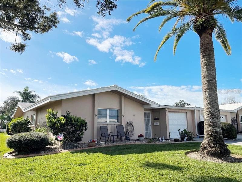 3276 Brunswick Lane 705