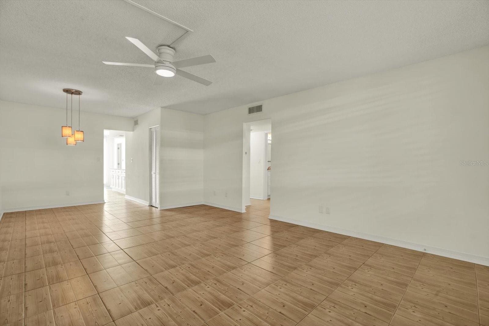 4715 Bay Street NE 126 photo 04