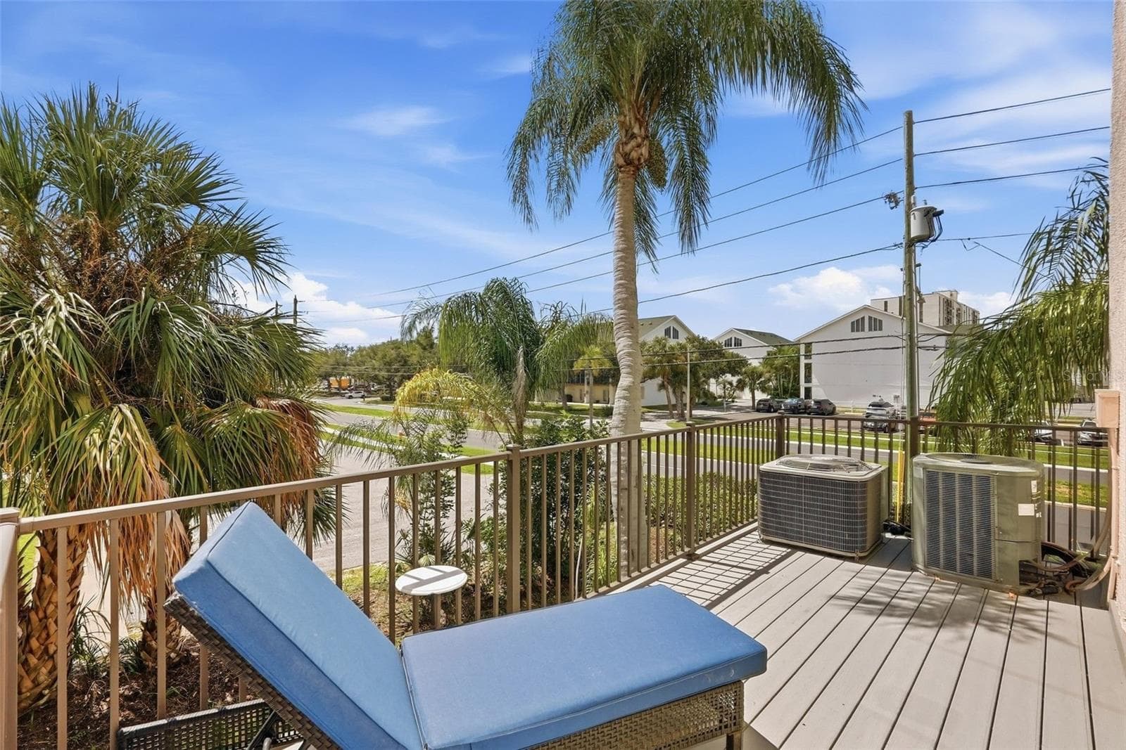 325 Island Way 101 photo 06