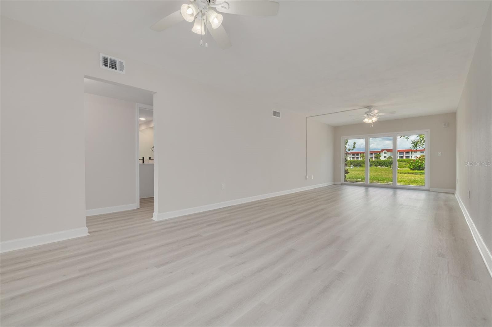 4550 Overlook Drive NE 155 photo 07