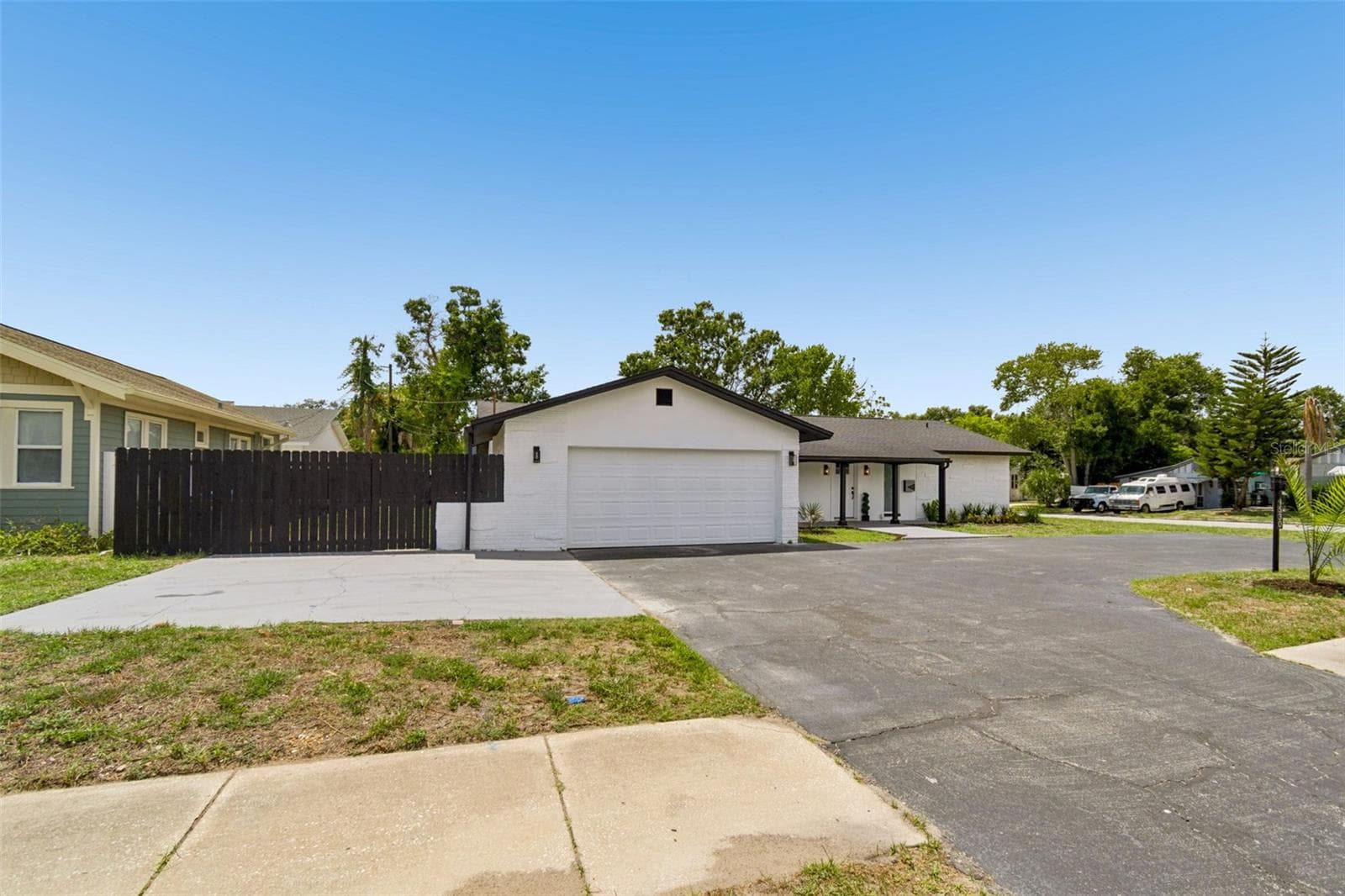1530 49th Street N photo 04