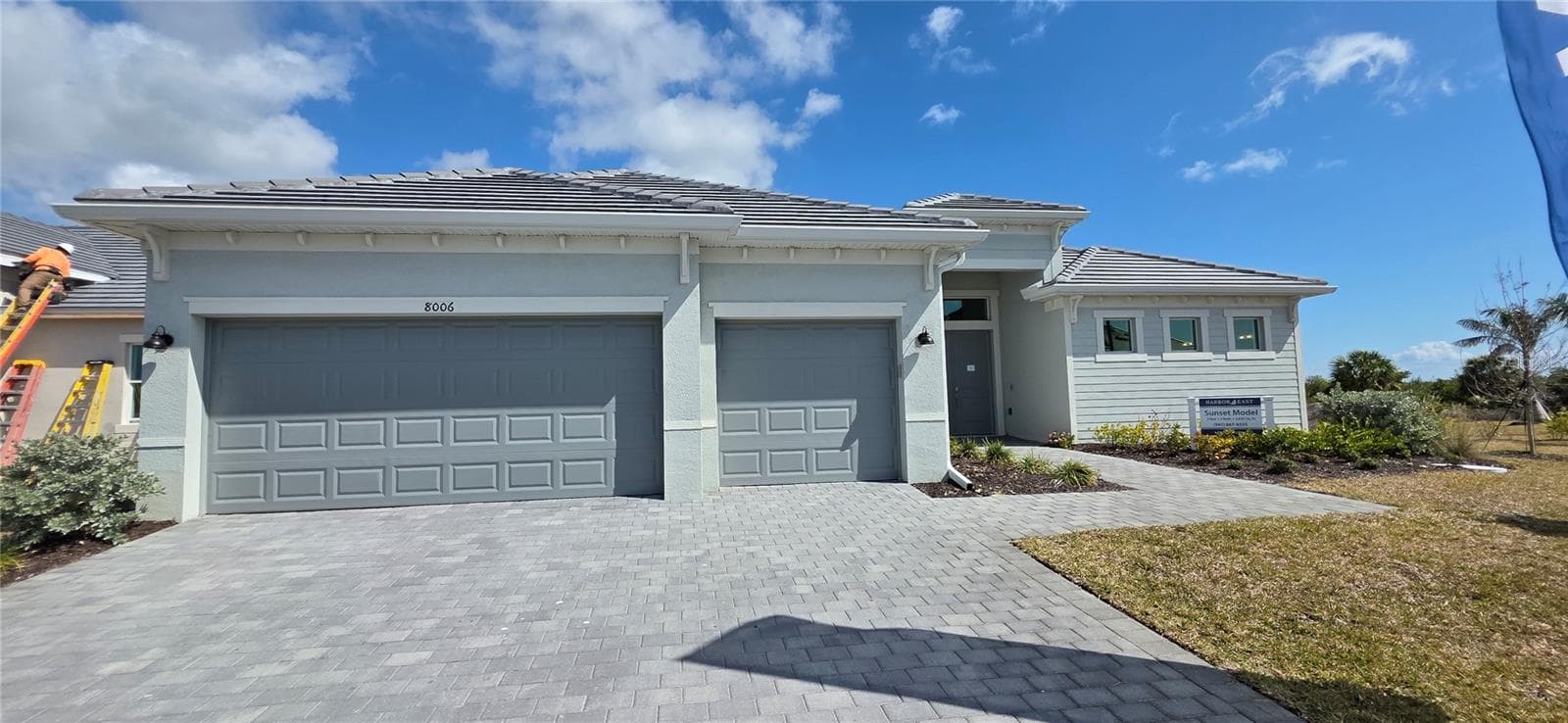 8006 Lakes Edge Lane