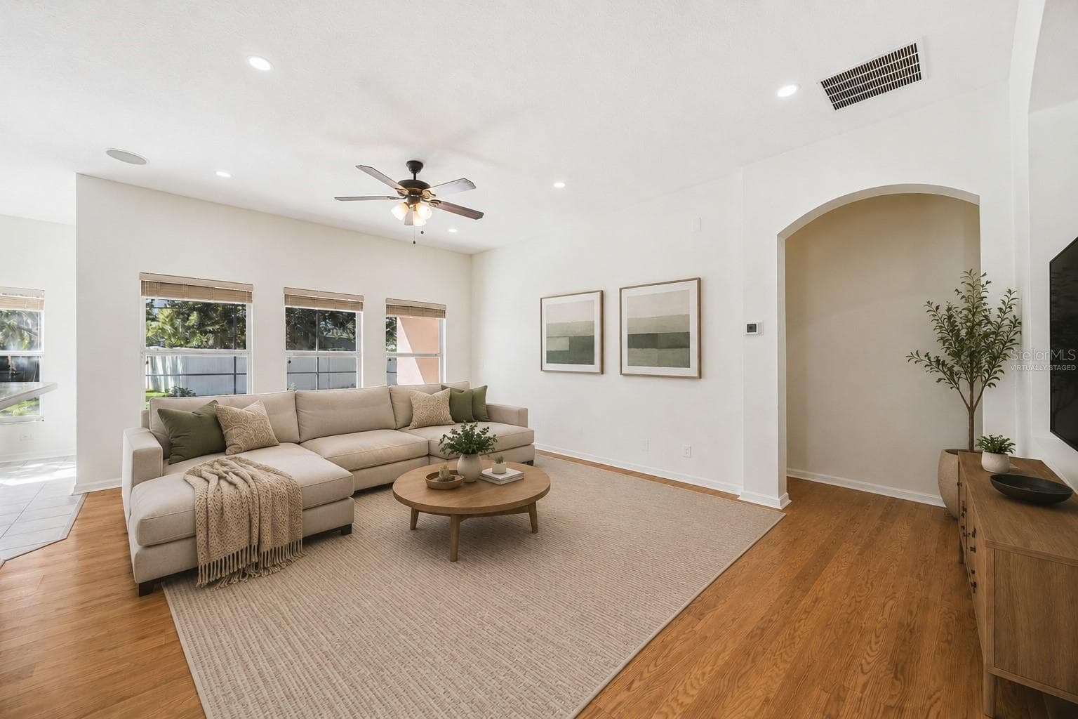 14720 Sweet Acacia Drive photo 03