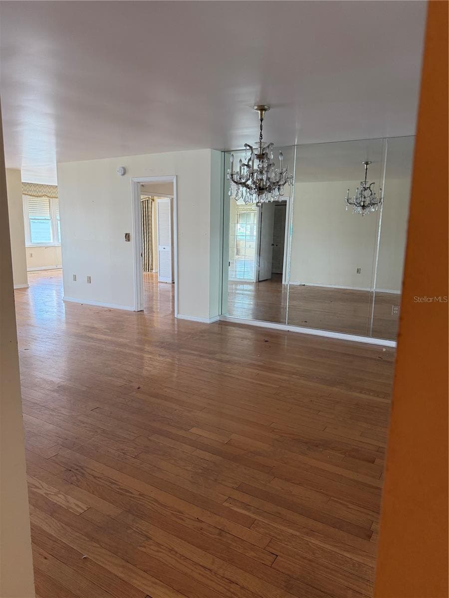 5200 Brittany Drive S 609 photo 06