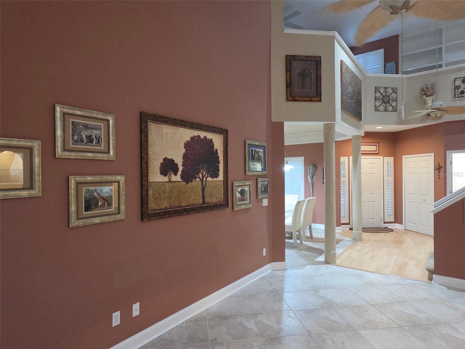 450 Date Palm Court NE photo 04