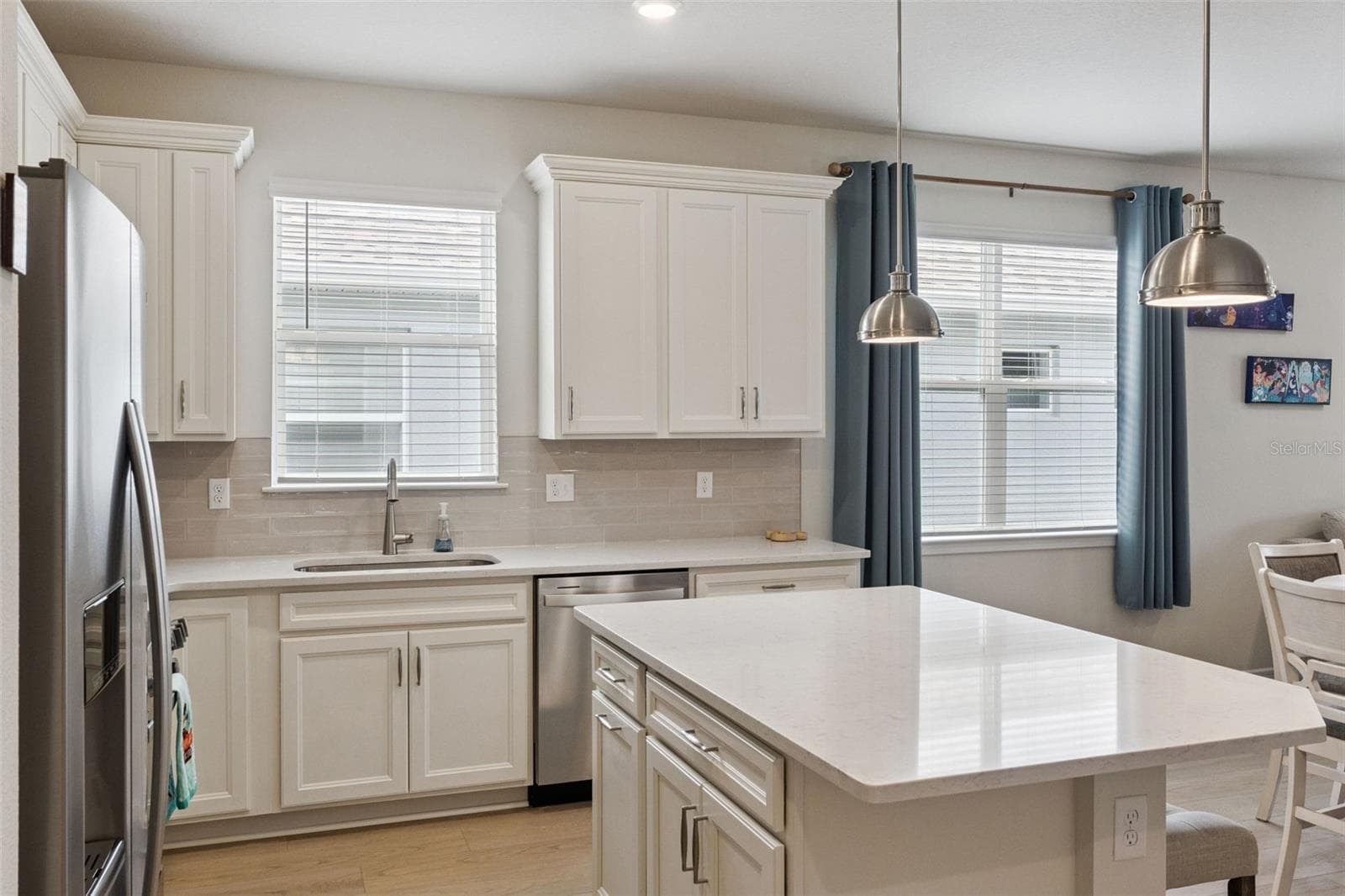 15819 Gem View Street photo 06