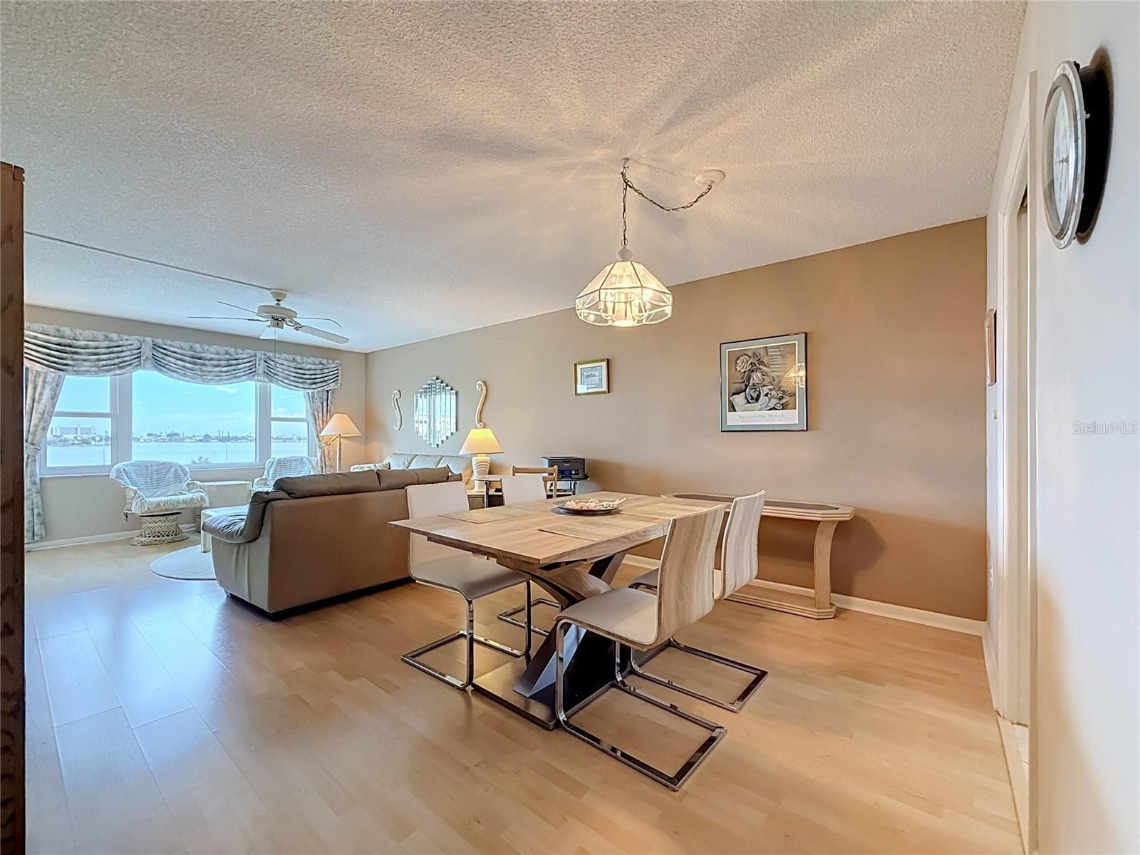 4550 Cove Circle 502 photo 07