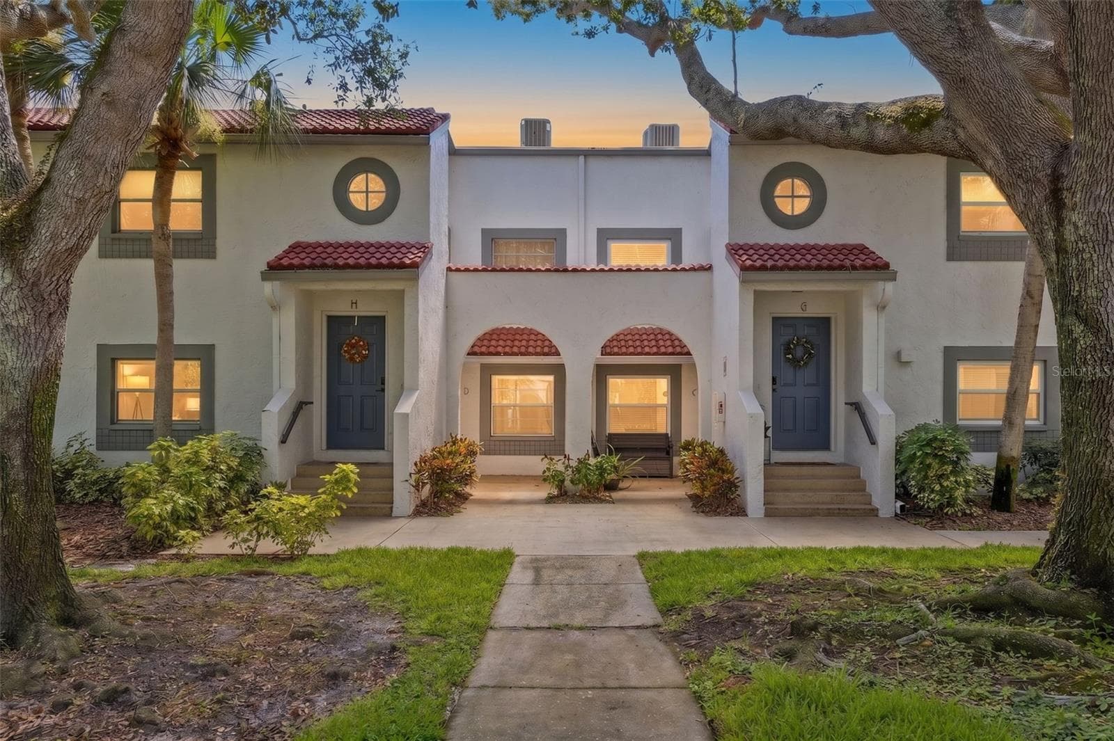 500 Santa Cruz Place NE F