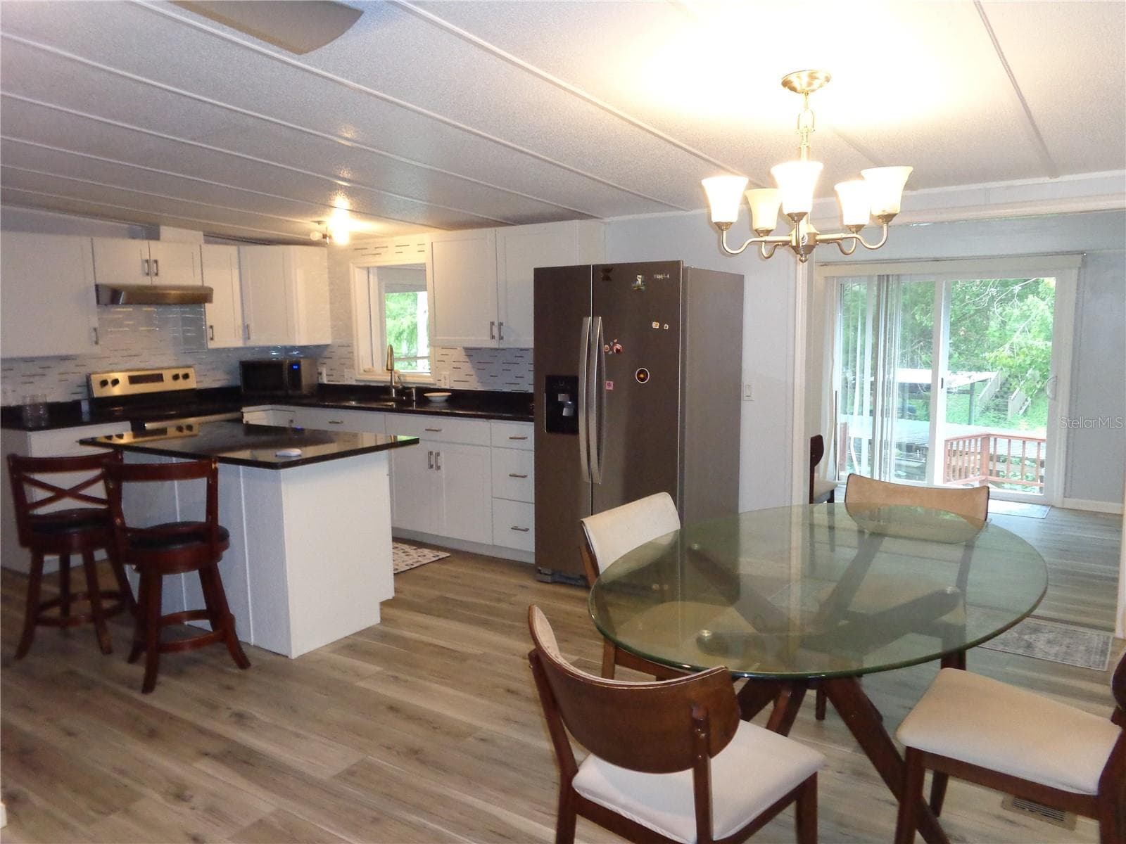 135 Sportsman Road photo 05