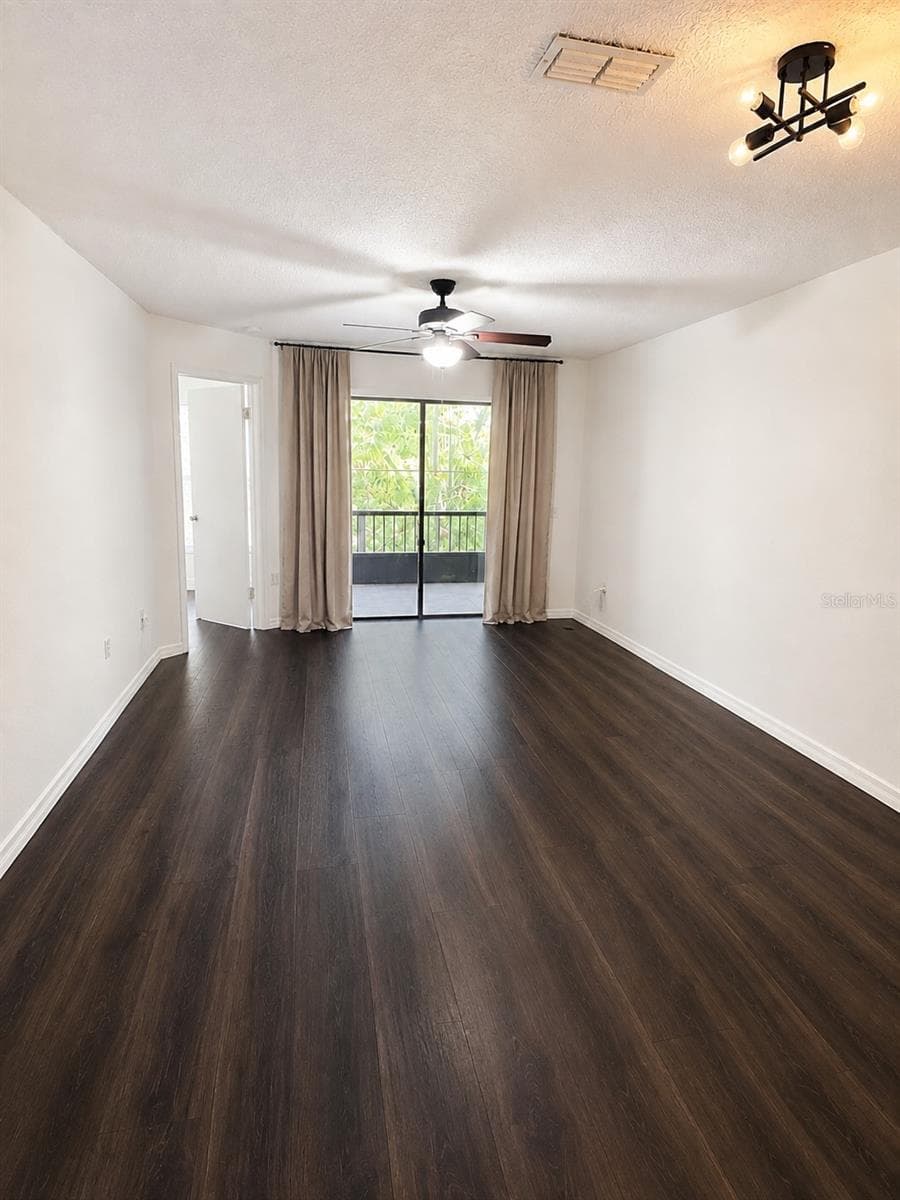 2900 S Semoran Boulevard B1 photo 05