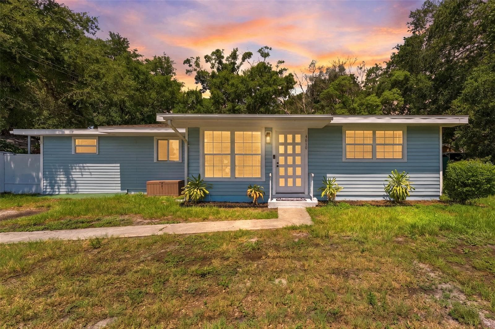 4610 71st Street N photo 01