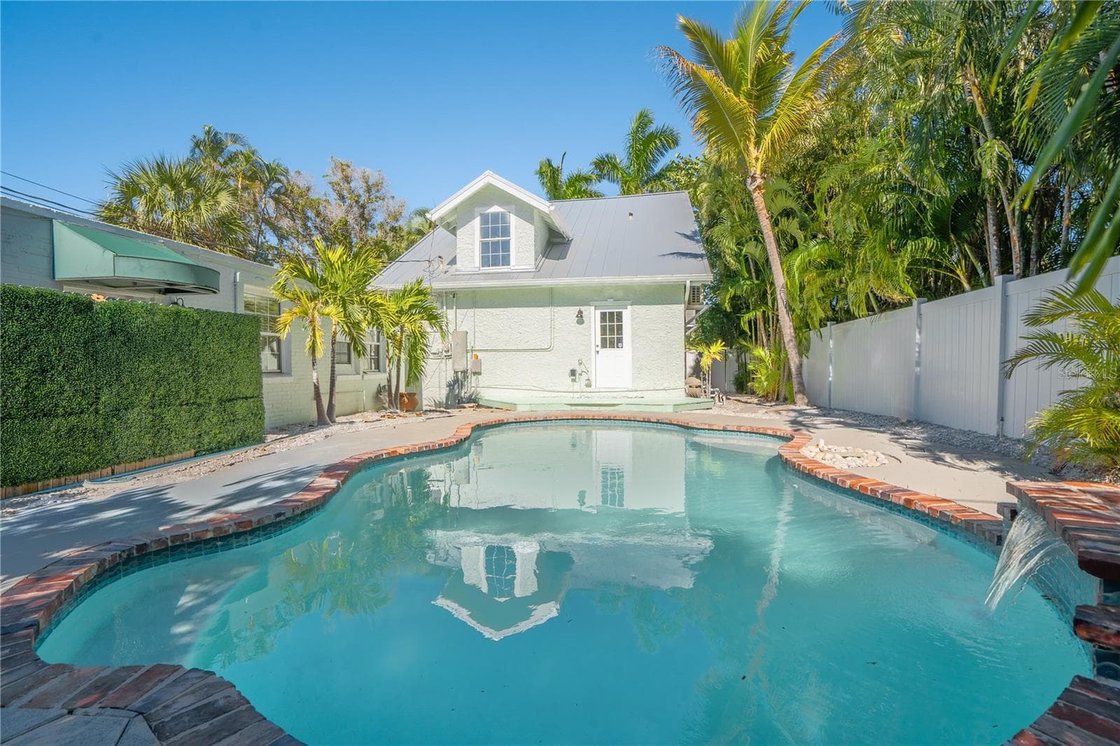 3310 E Maritana Drive photo 02