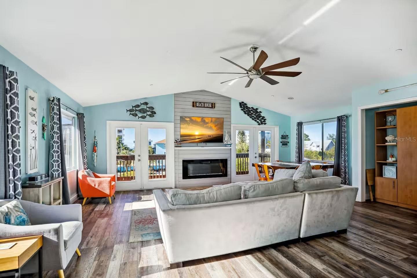12201 Gulf Boulevard photo 07