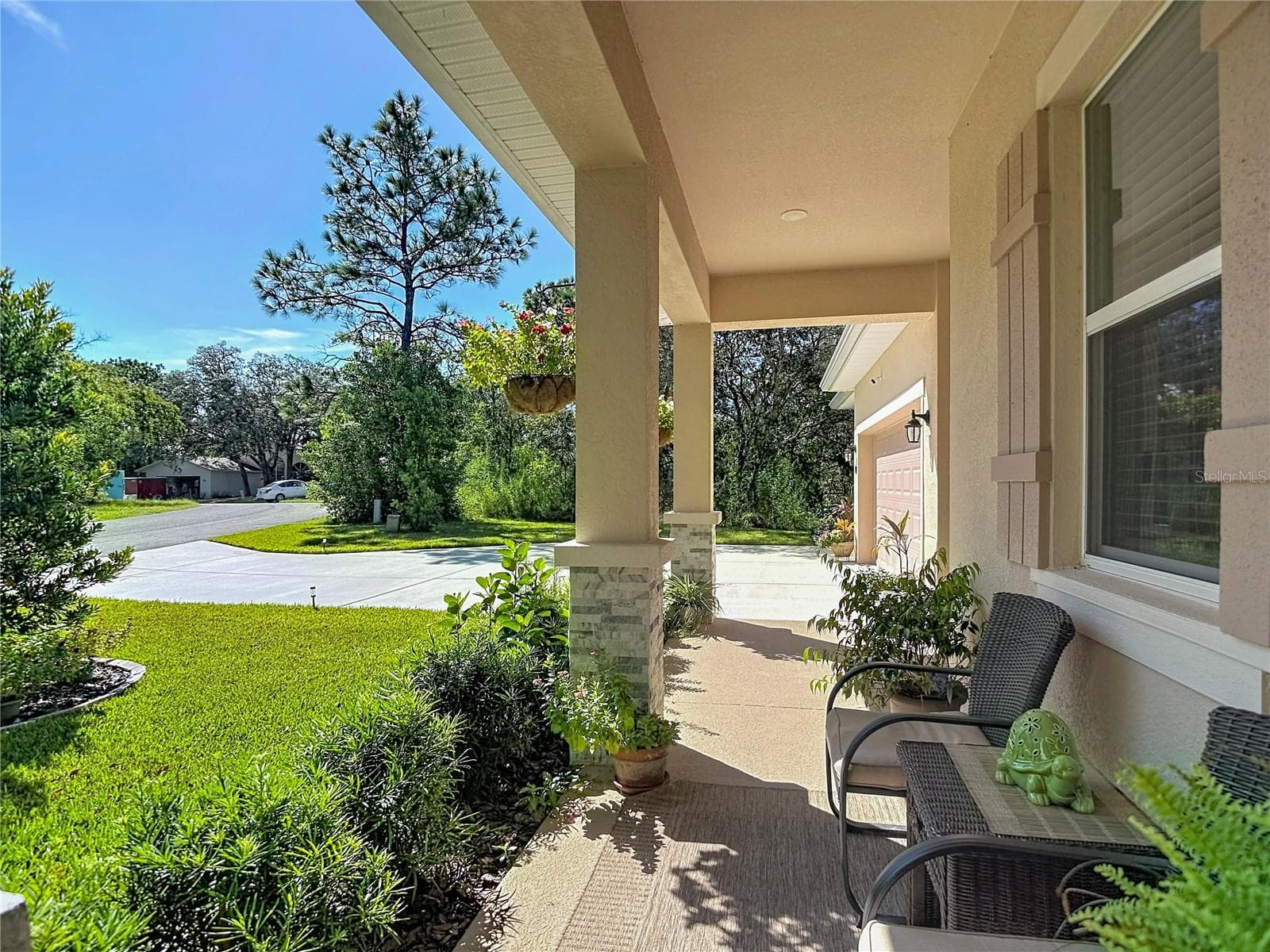 12 Dahlia Court S photo 07