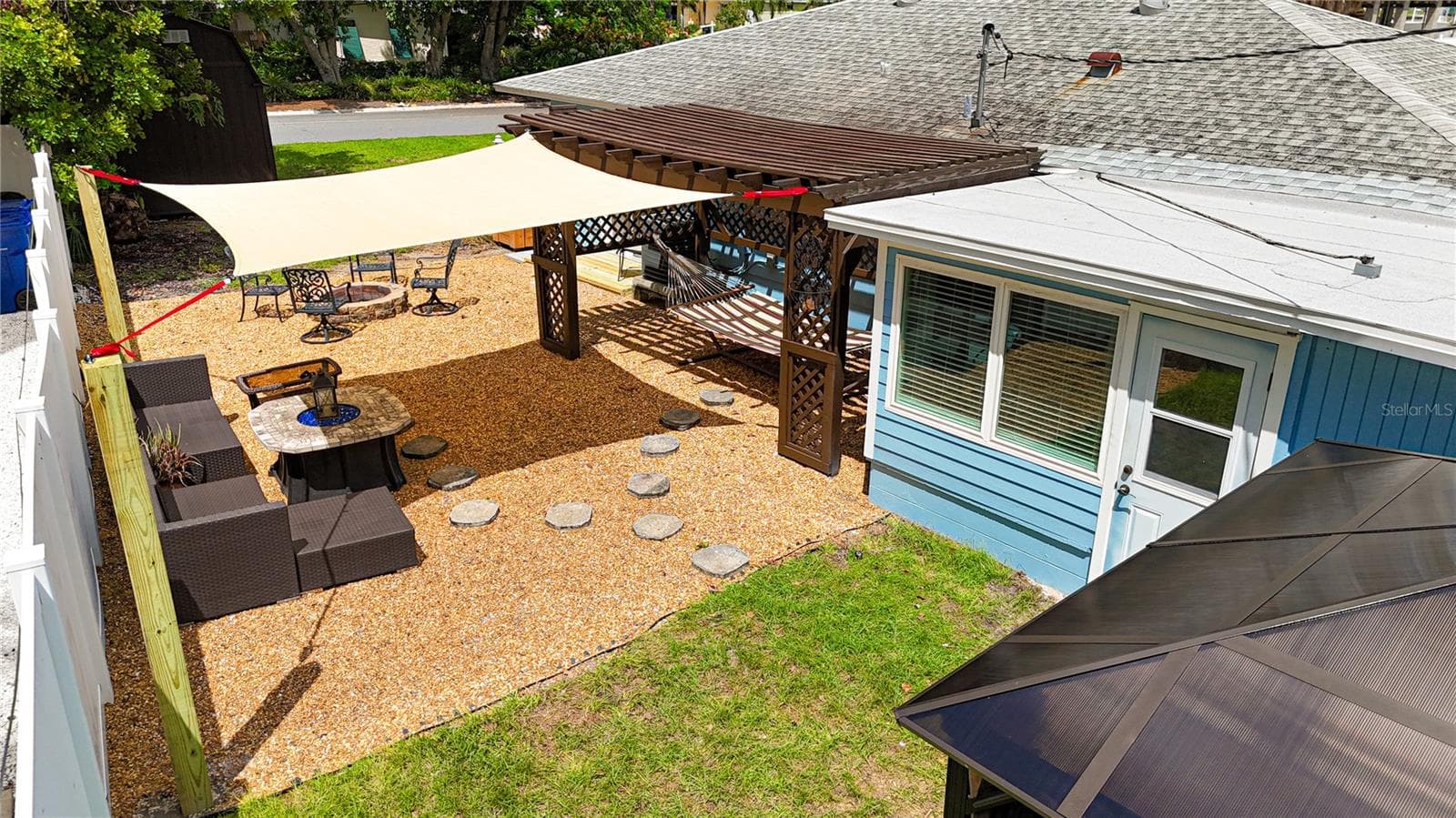 3982 Poinsettia Drive photo 07
