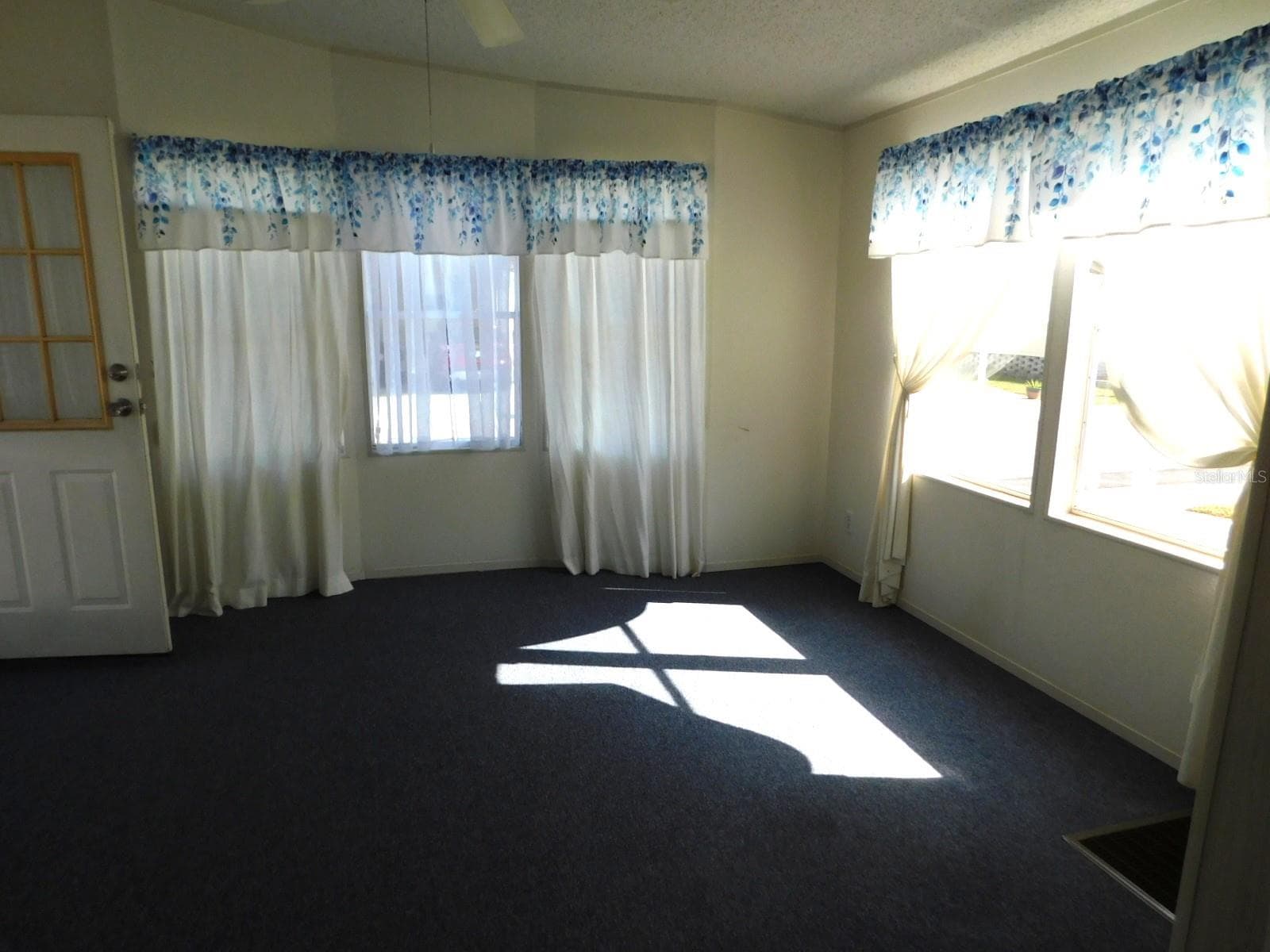 1001 Starkey Road 639 photo 07