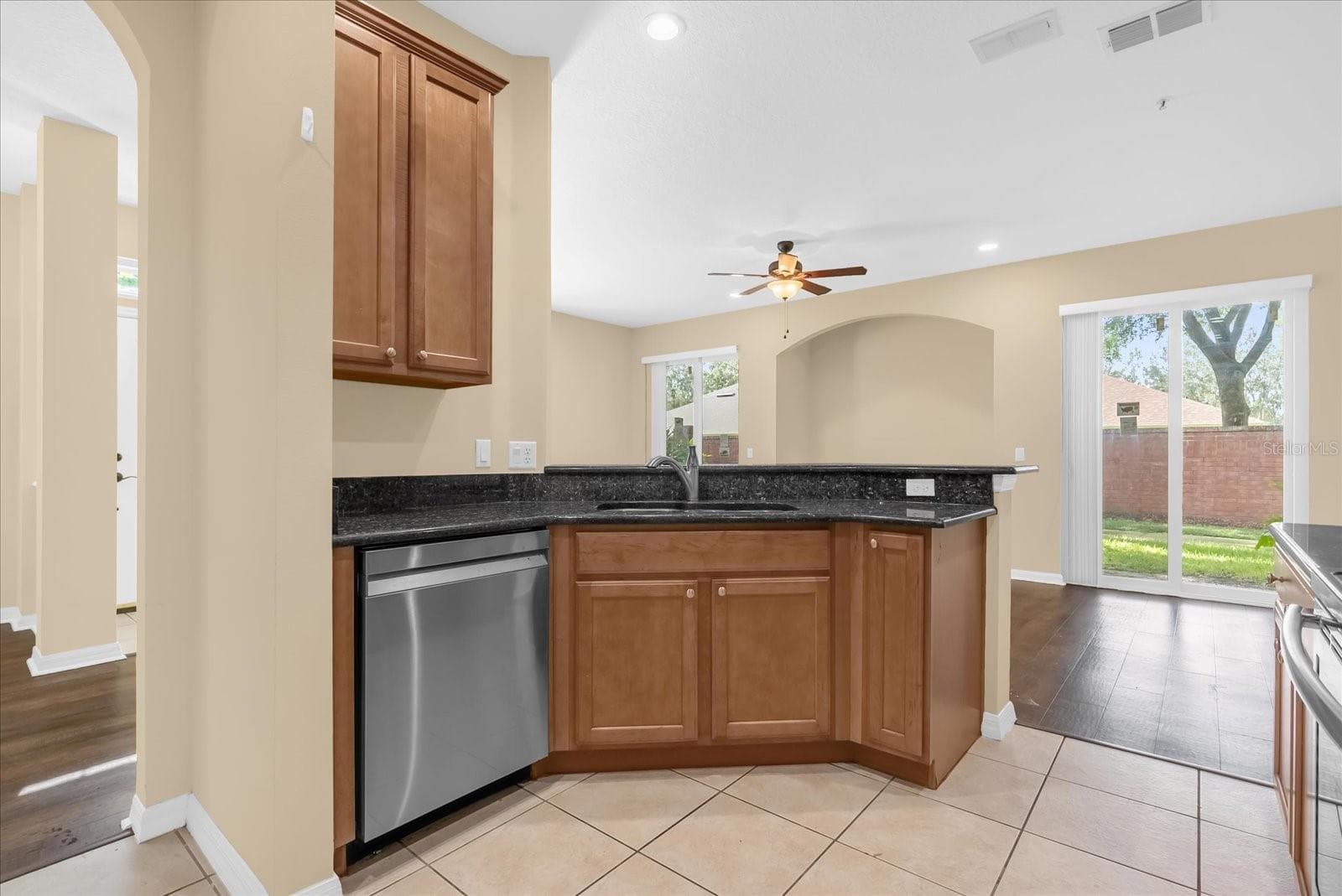 910 Ashworth Overlook Drive A photo 07
