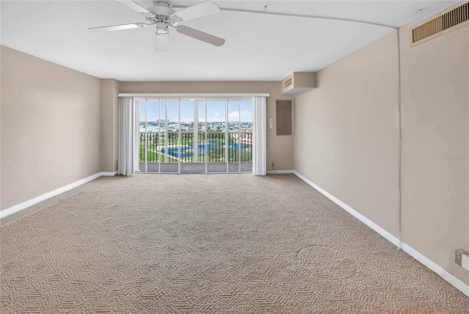 10355 Paradise Boulevard 907 photo 05